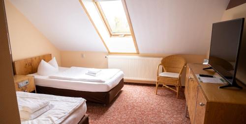 Economy Twin Room