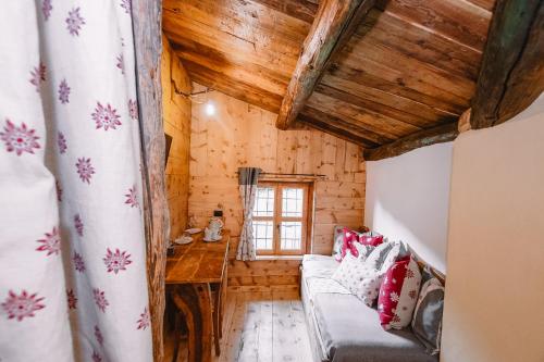 Triple Room with Mountain View