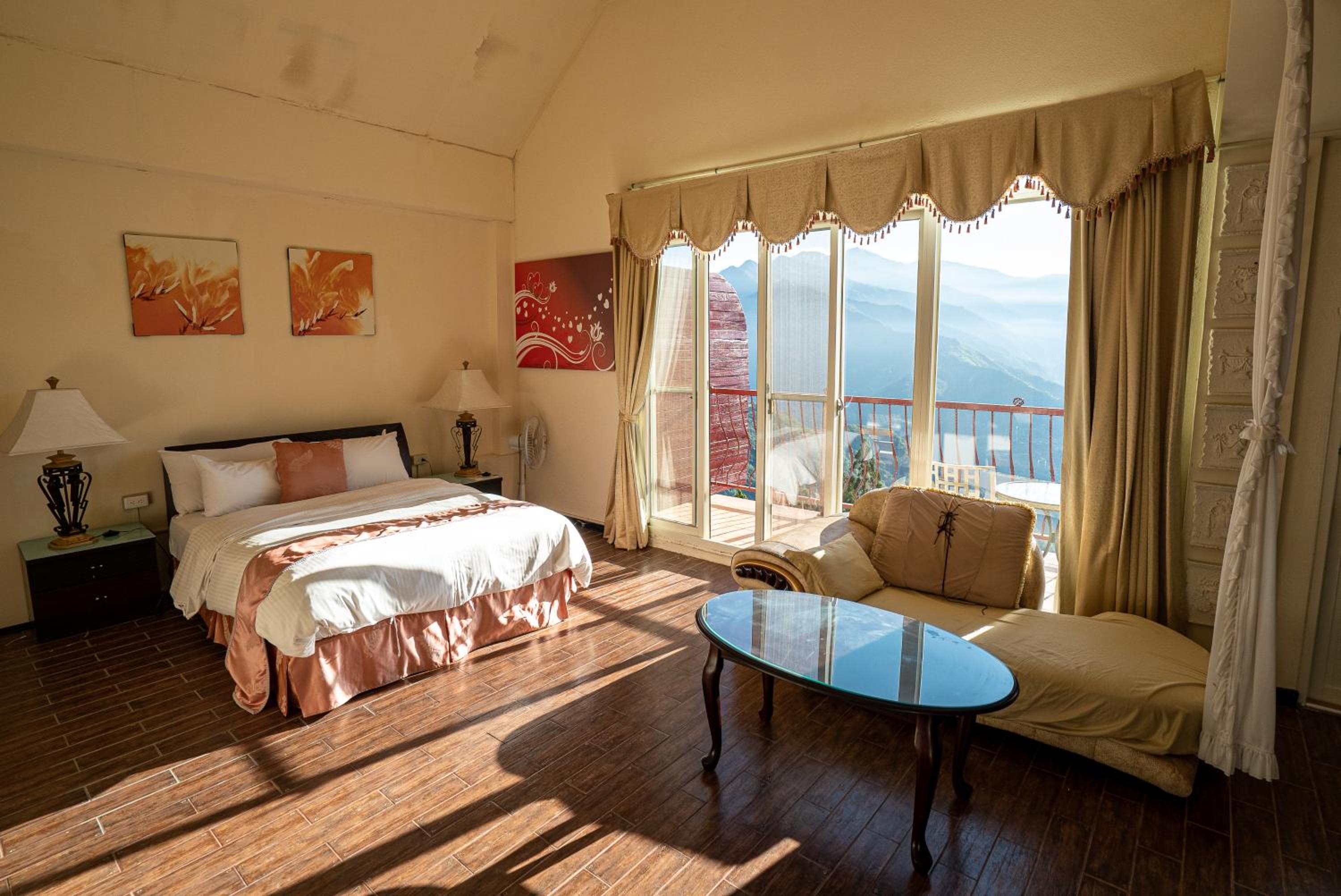 Large Double Room