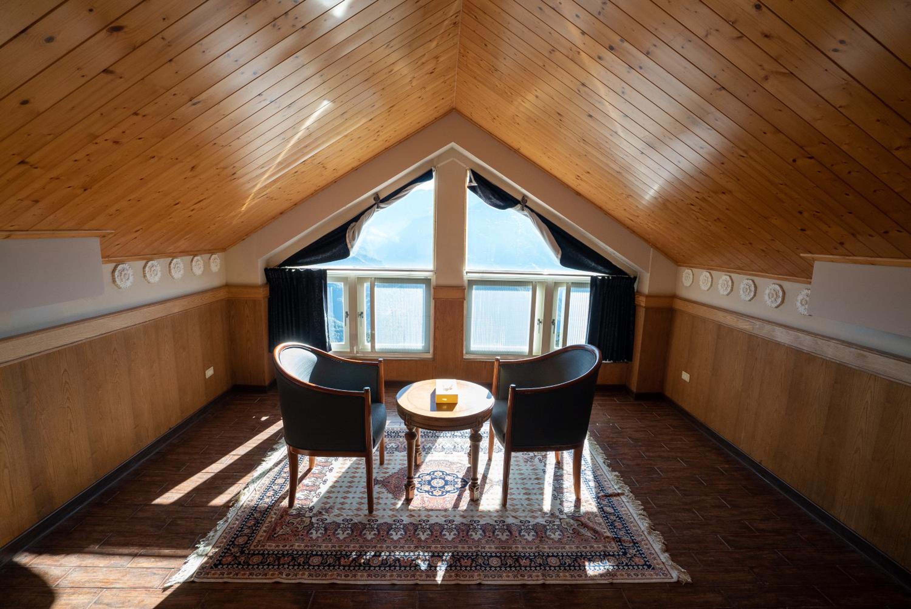 Duplex Quadruple Room - Photo 8