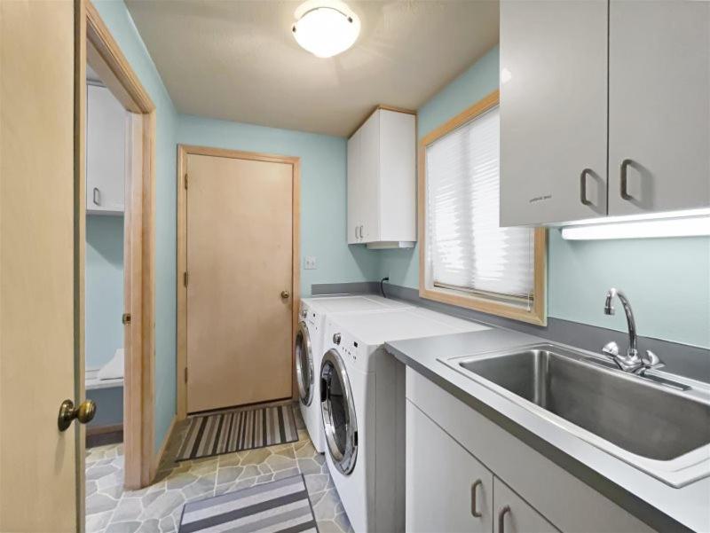 Three-Bedroom Holiday Home  photo 3
