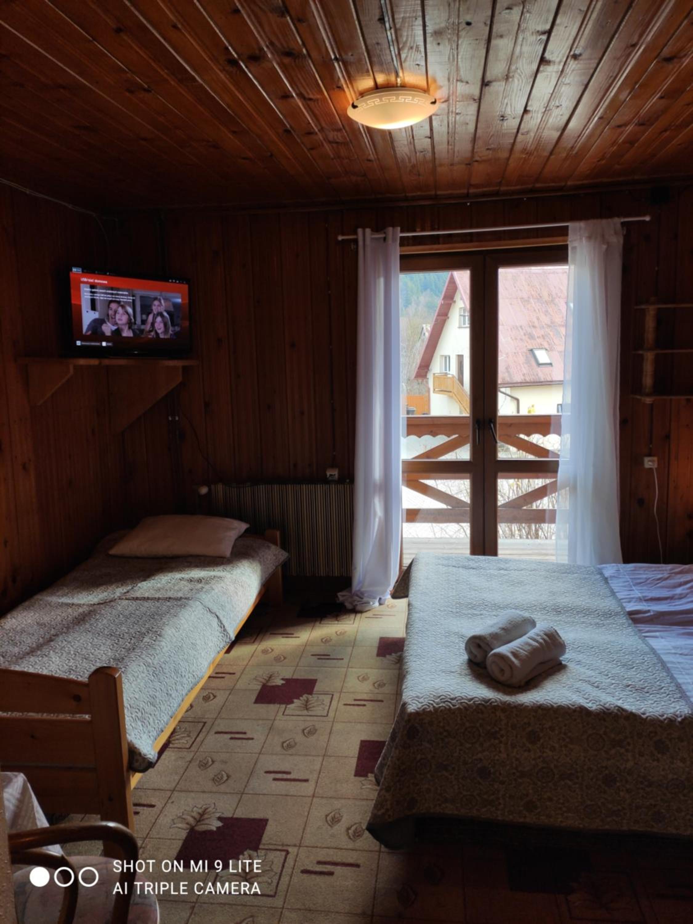 Triple Room with Balcony - Photo 9
