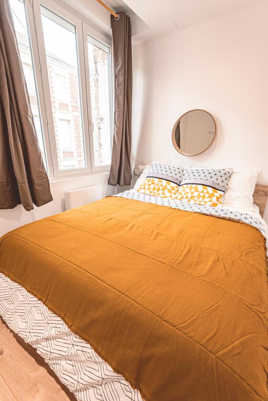 Apartment with Terrace photo 2