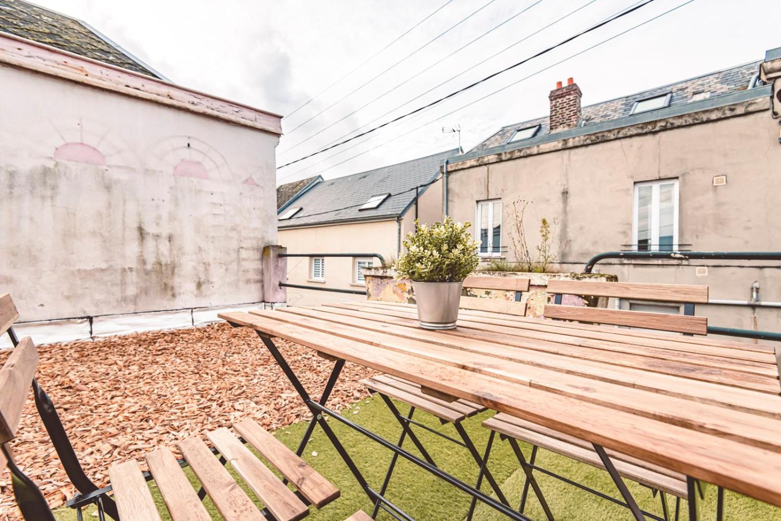 Apartment with Terrace photo 3