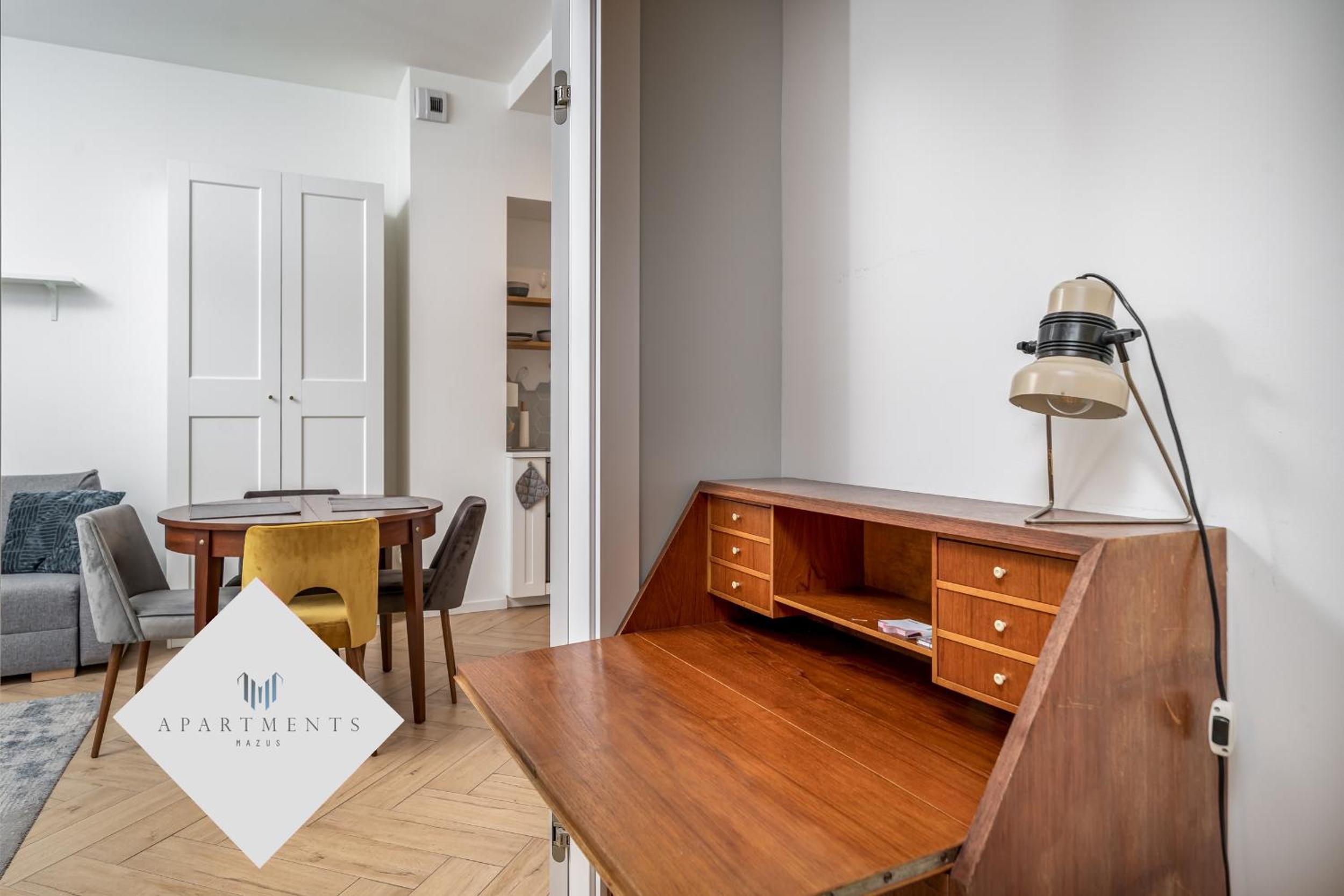 One-Bedroom Apartment - Photo 3