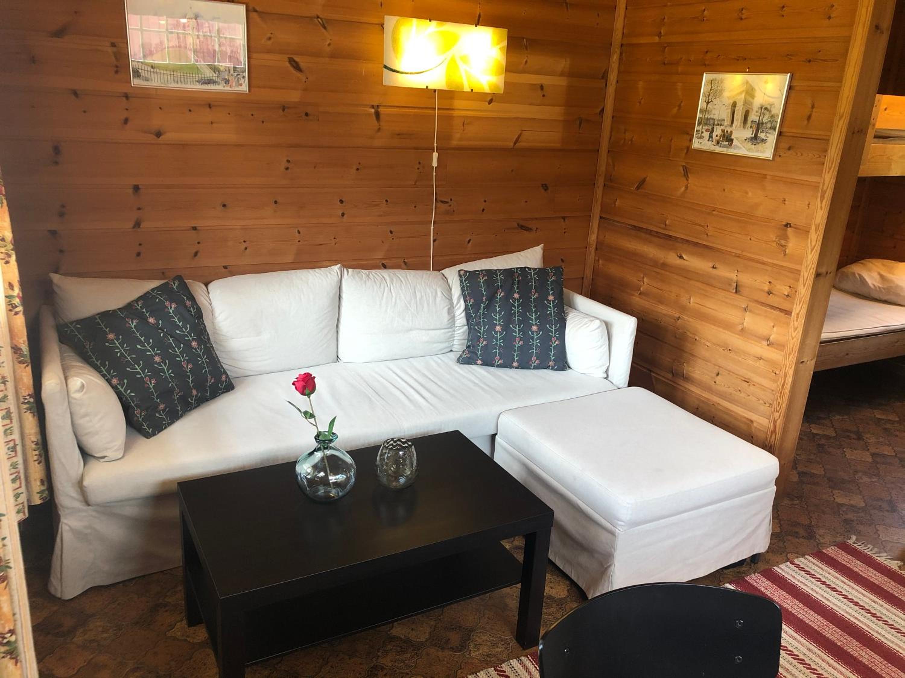 Two-Bedroom Cottage - Photo 3