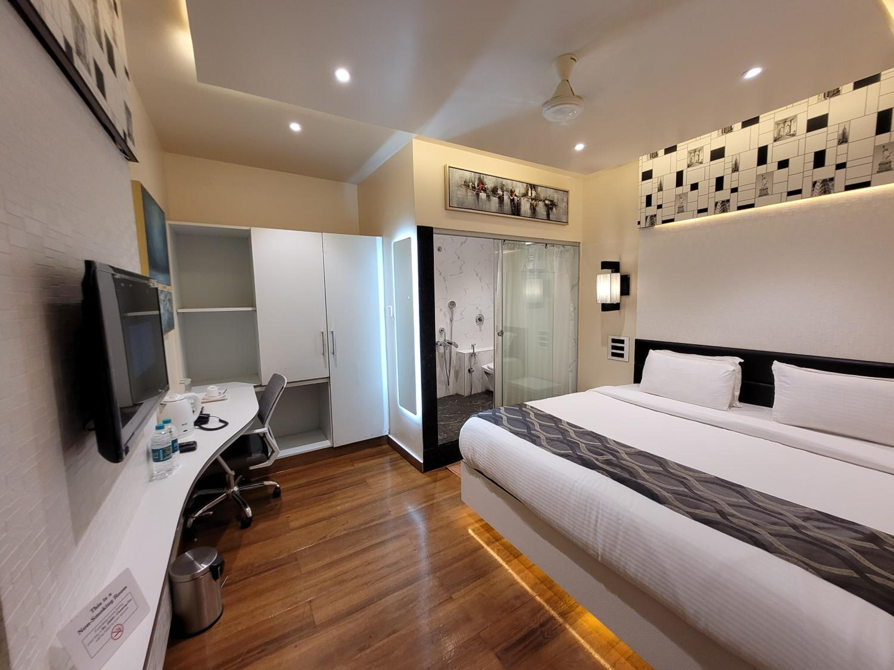 Superior Deluxe Double or Twin Room