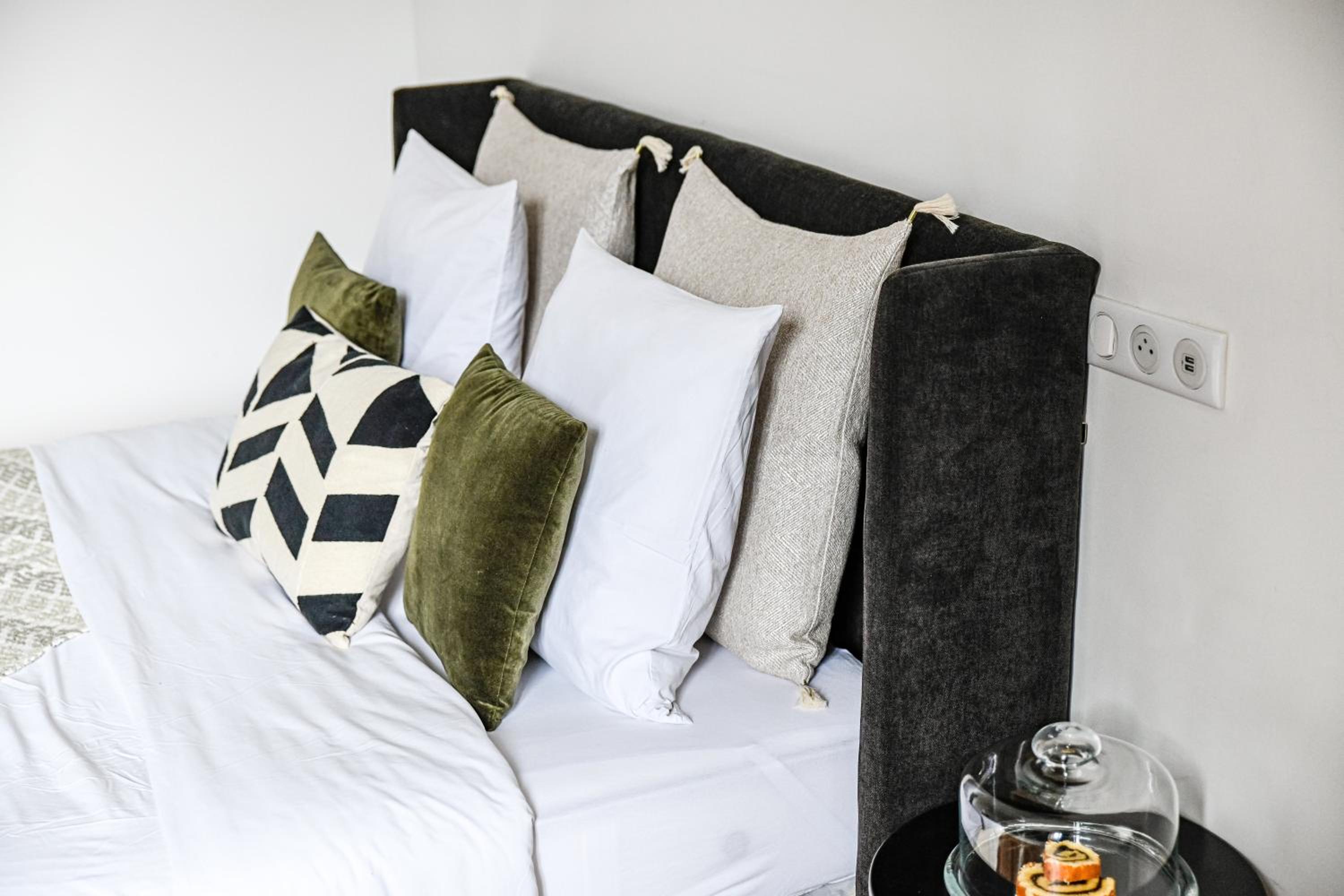 Deluxe Double Room with Bath