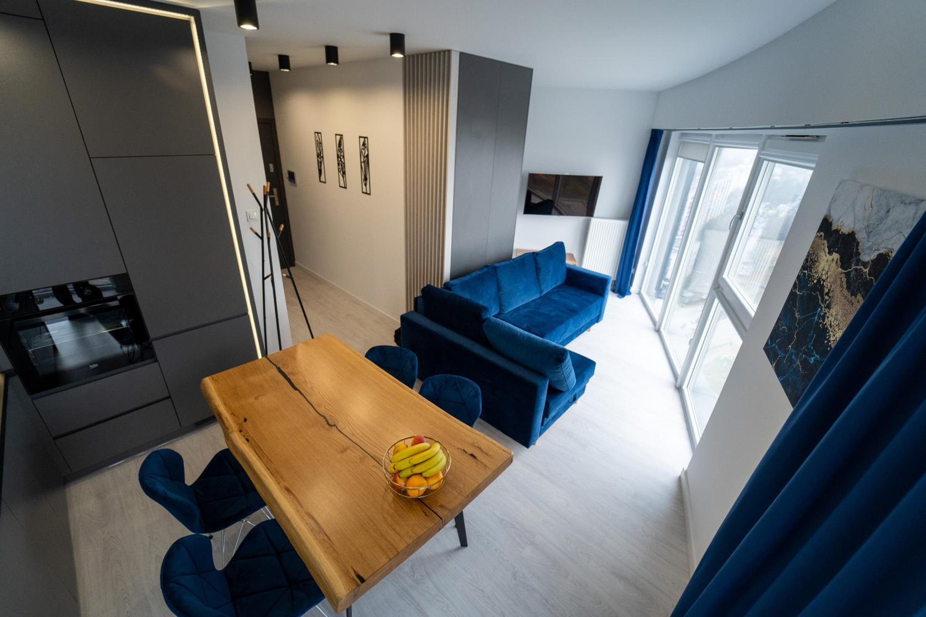 One-Bedroom Apartment - Photo 6