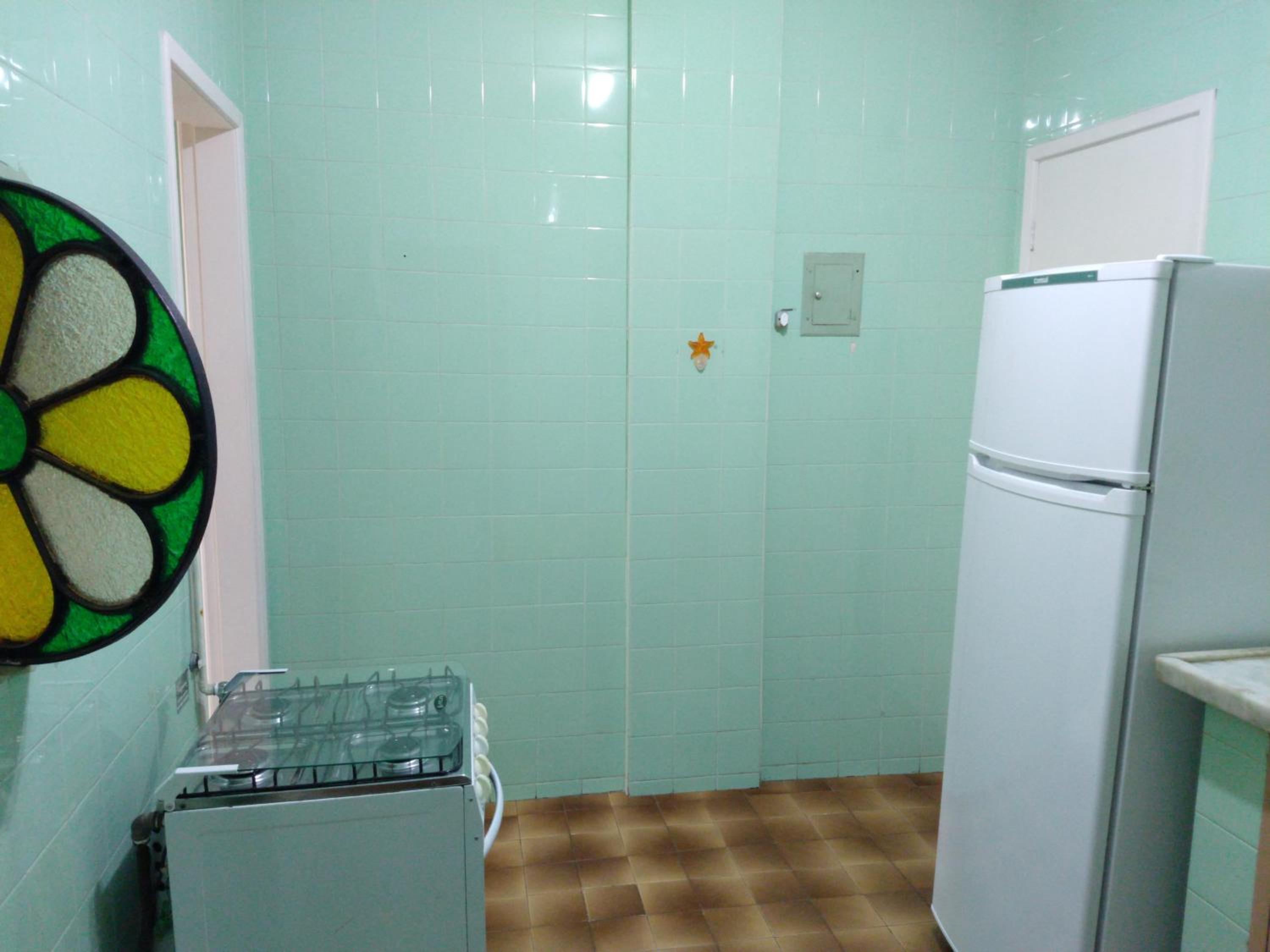 Two-Bedroom Apartment - Photo 7