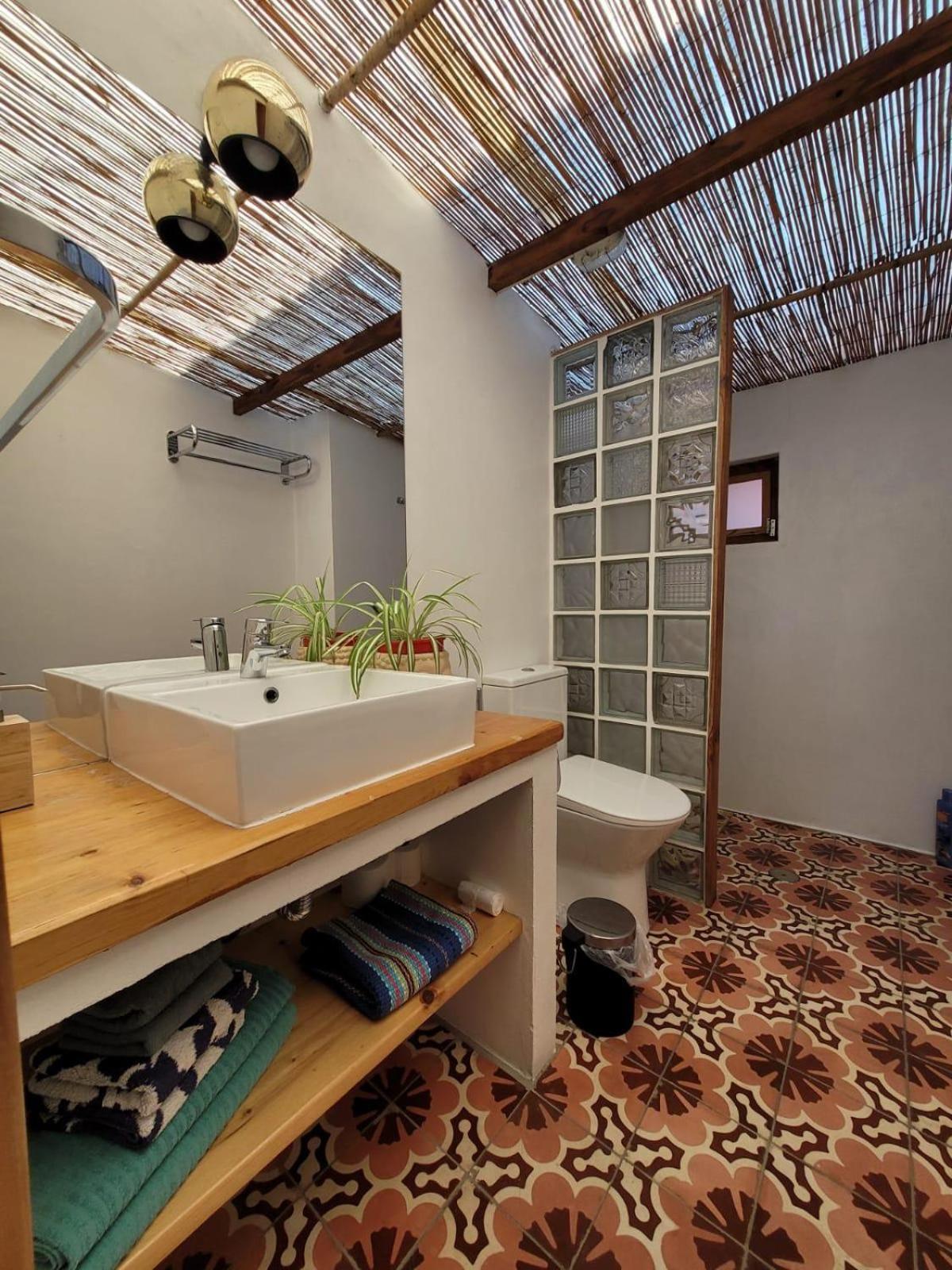 Double Room with Private Bathroom photo 3