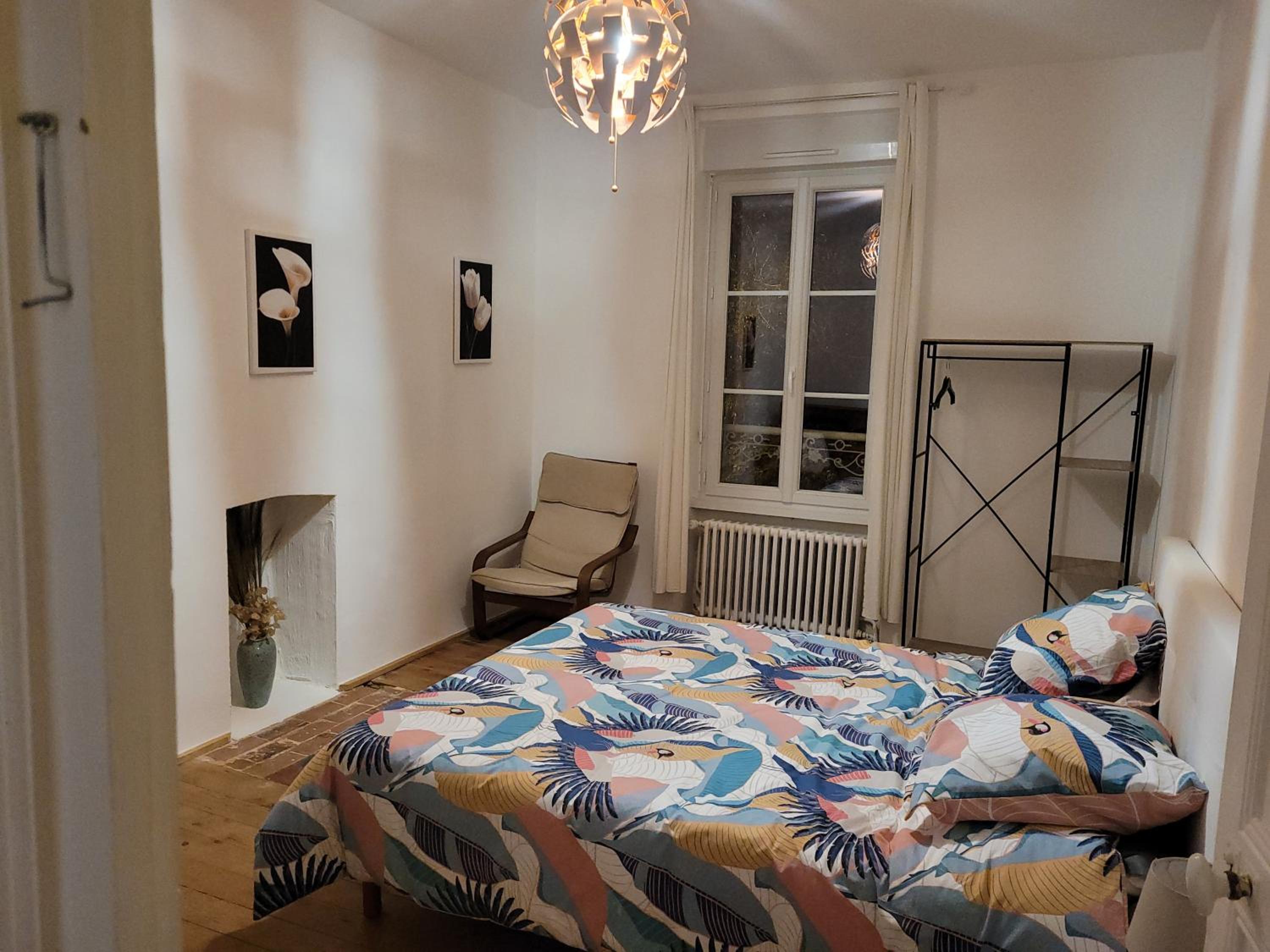 Double Room with Shared Bathroom photo 2