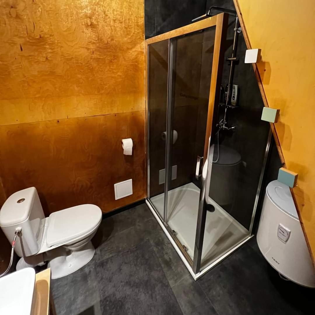 Studio Apartment - Photo 14