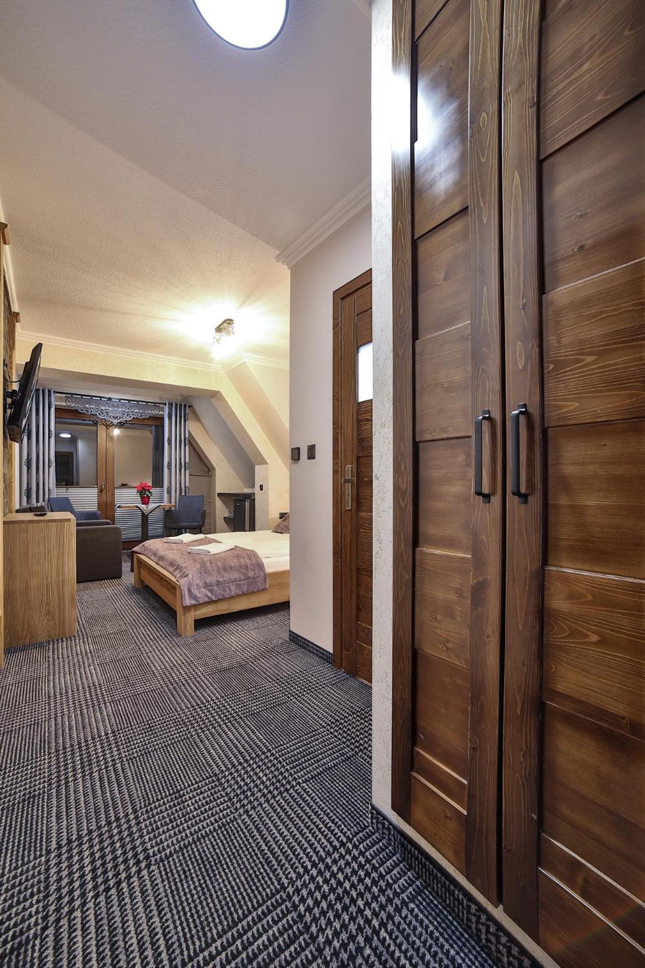 Triple Room with Balcony