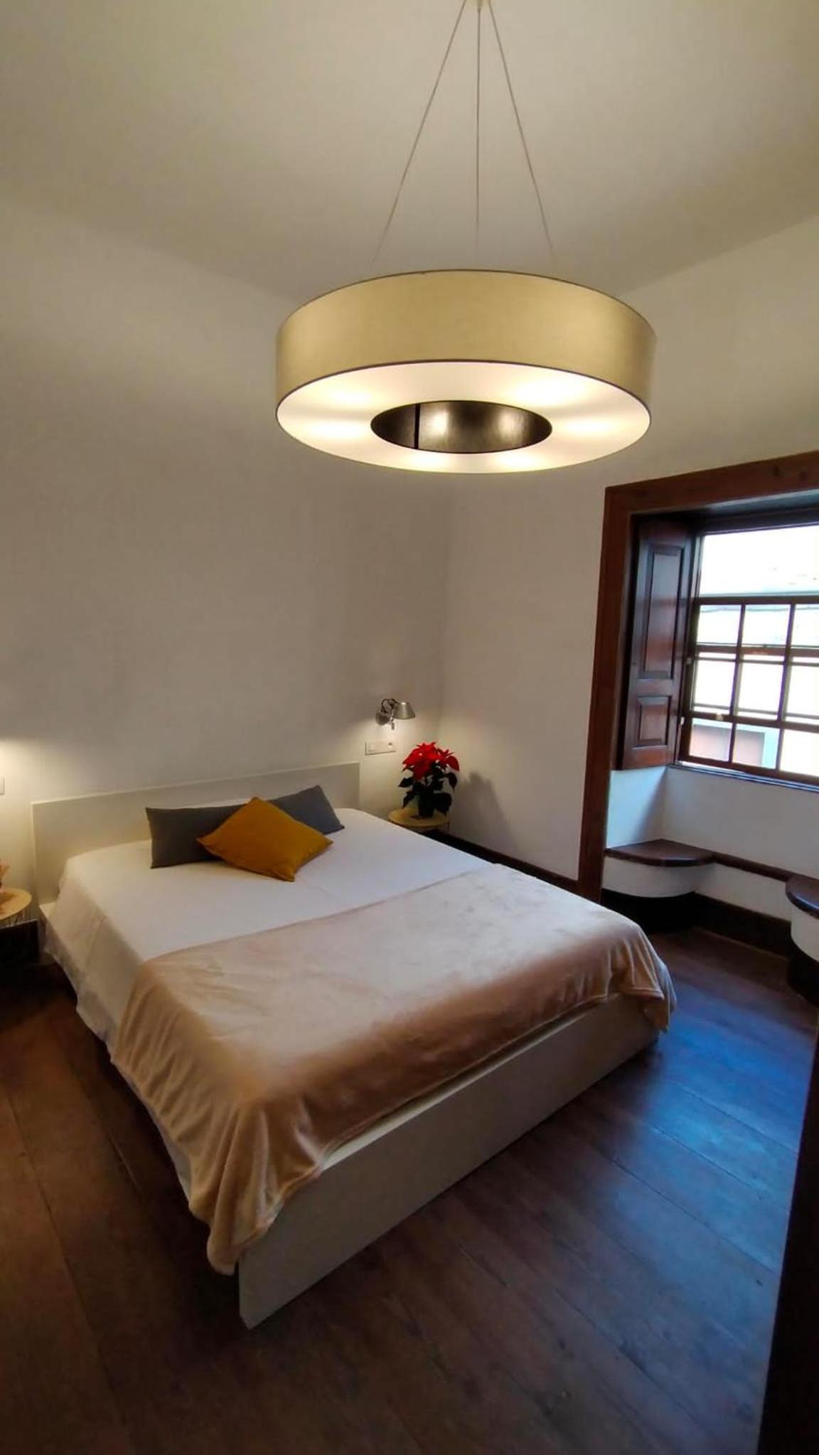 Double Room with Private External Bathroom photo 2