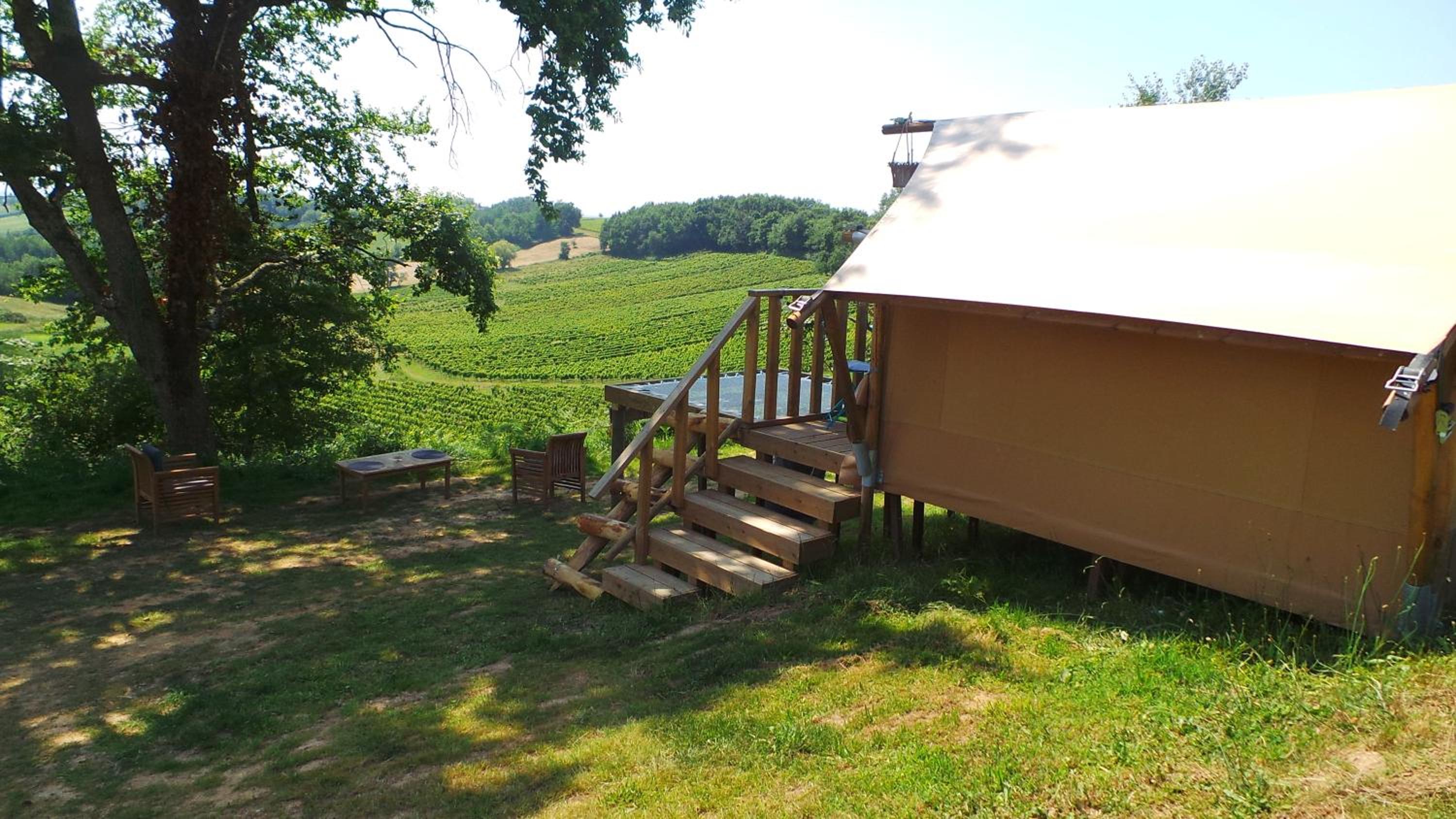 Tent - Photo 3