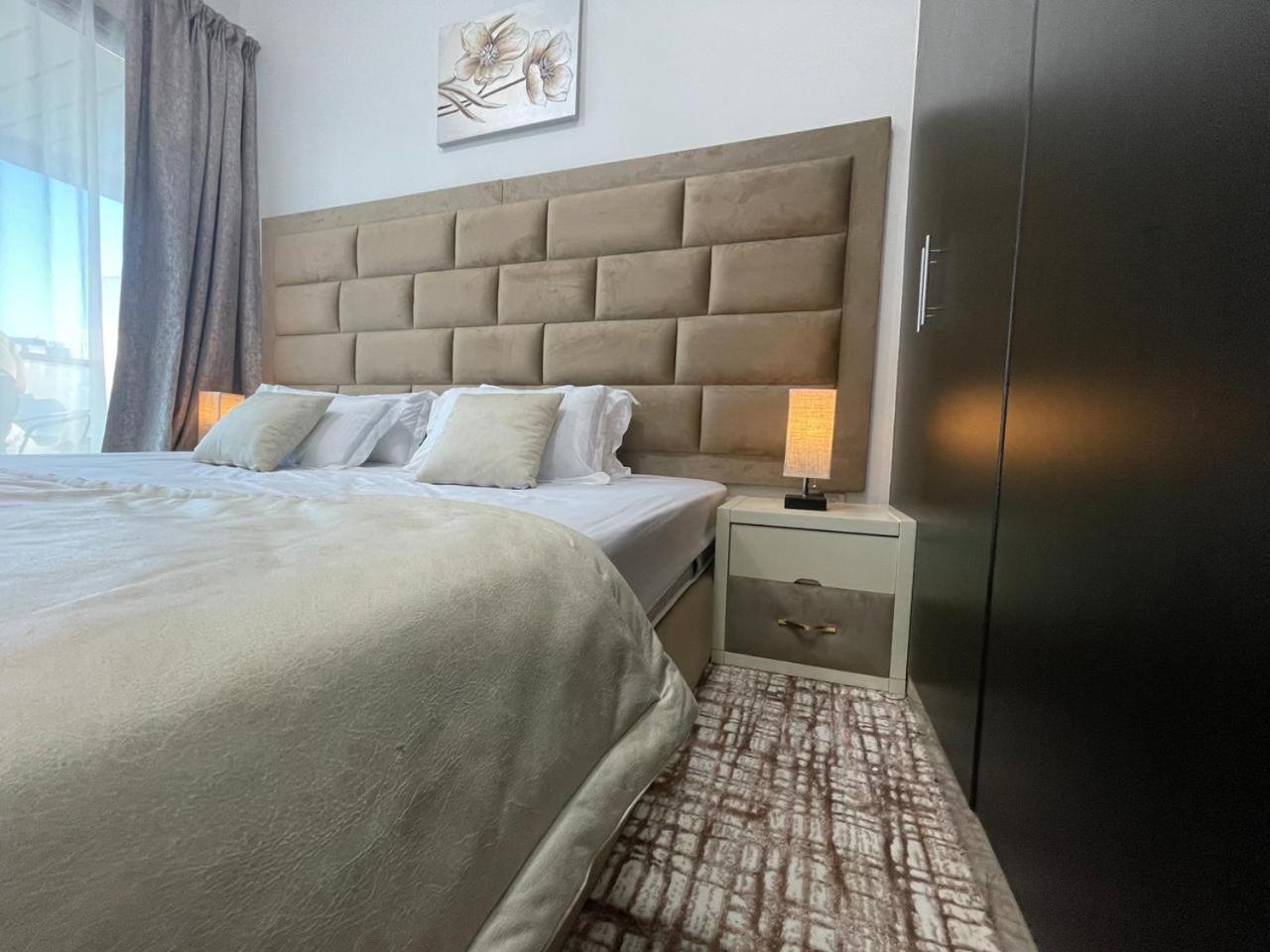 King Room with Lake View photo 3
