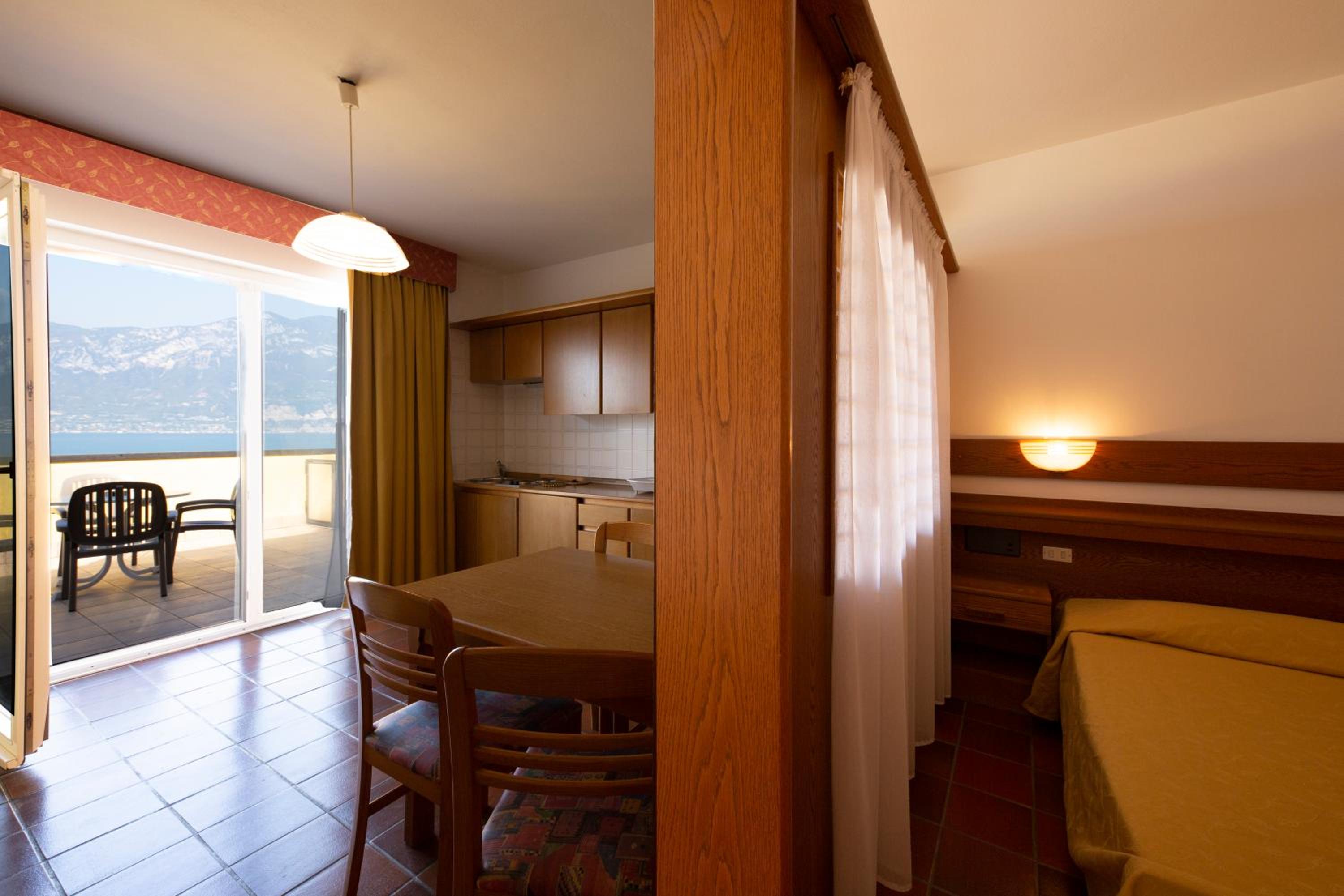 Apartment with Balcony photo 2
