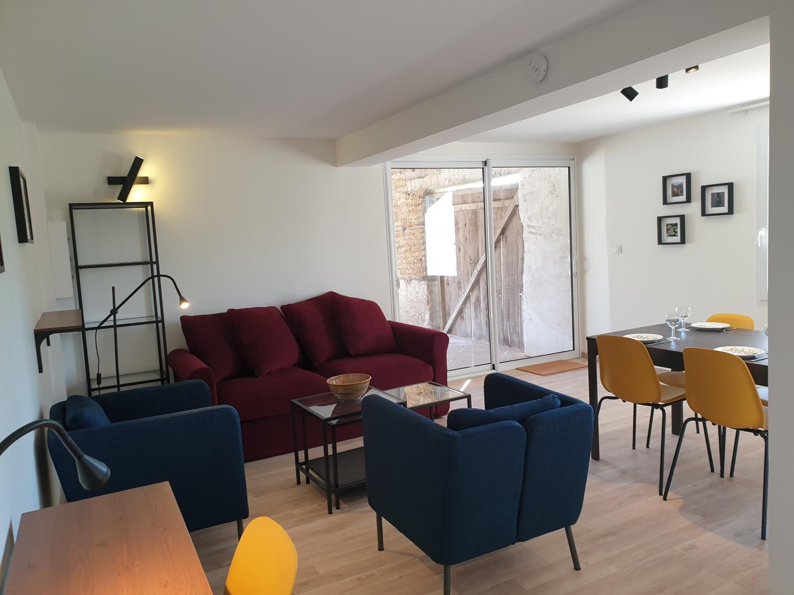 One-Bedroom Apartment
