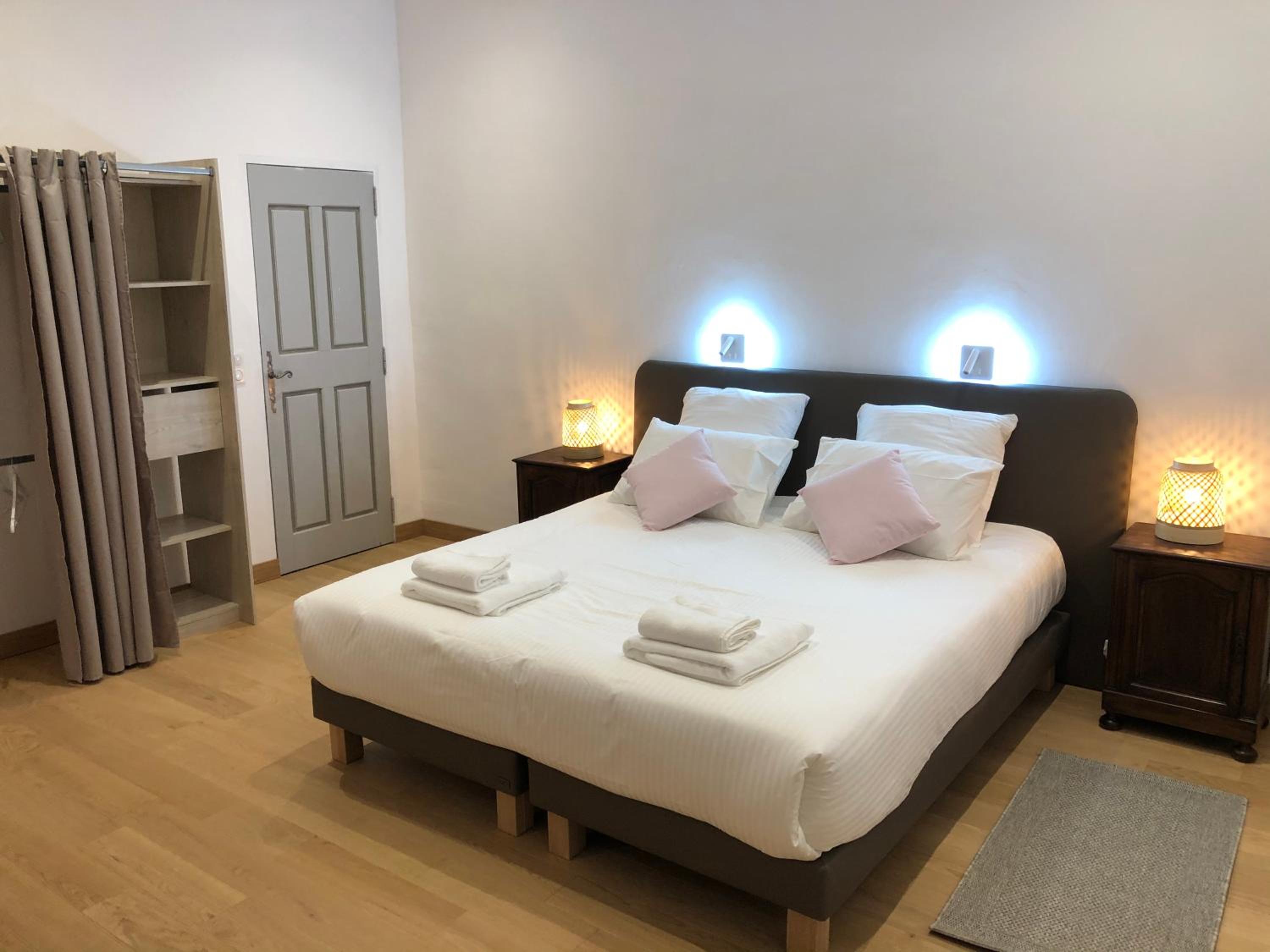Deluxe Family Suite