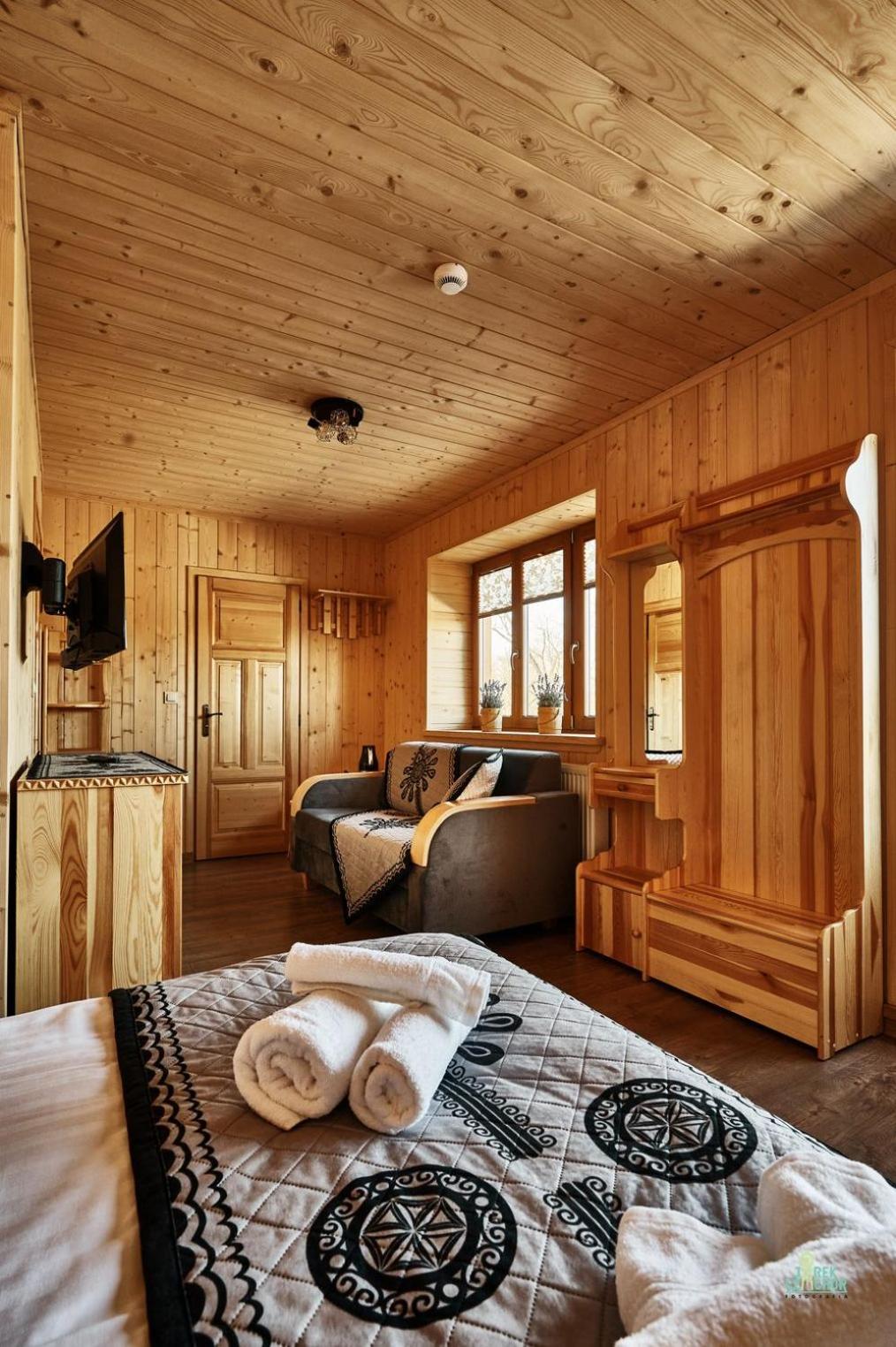 Quadruple Room with Bath photo 2