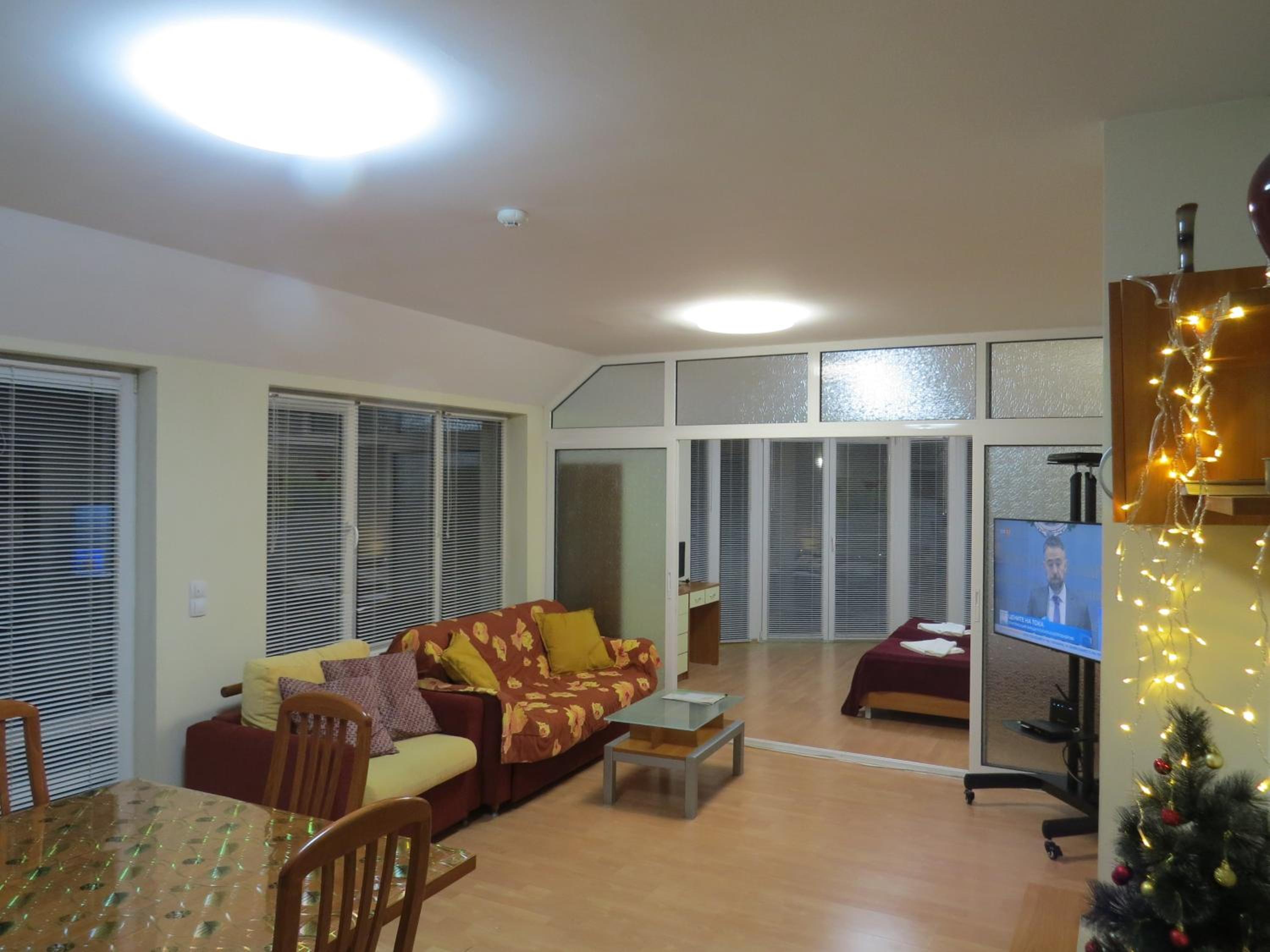 Apartment with Mountain View photo 3