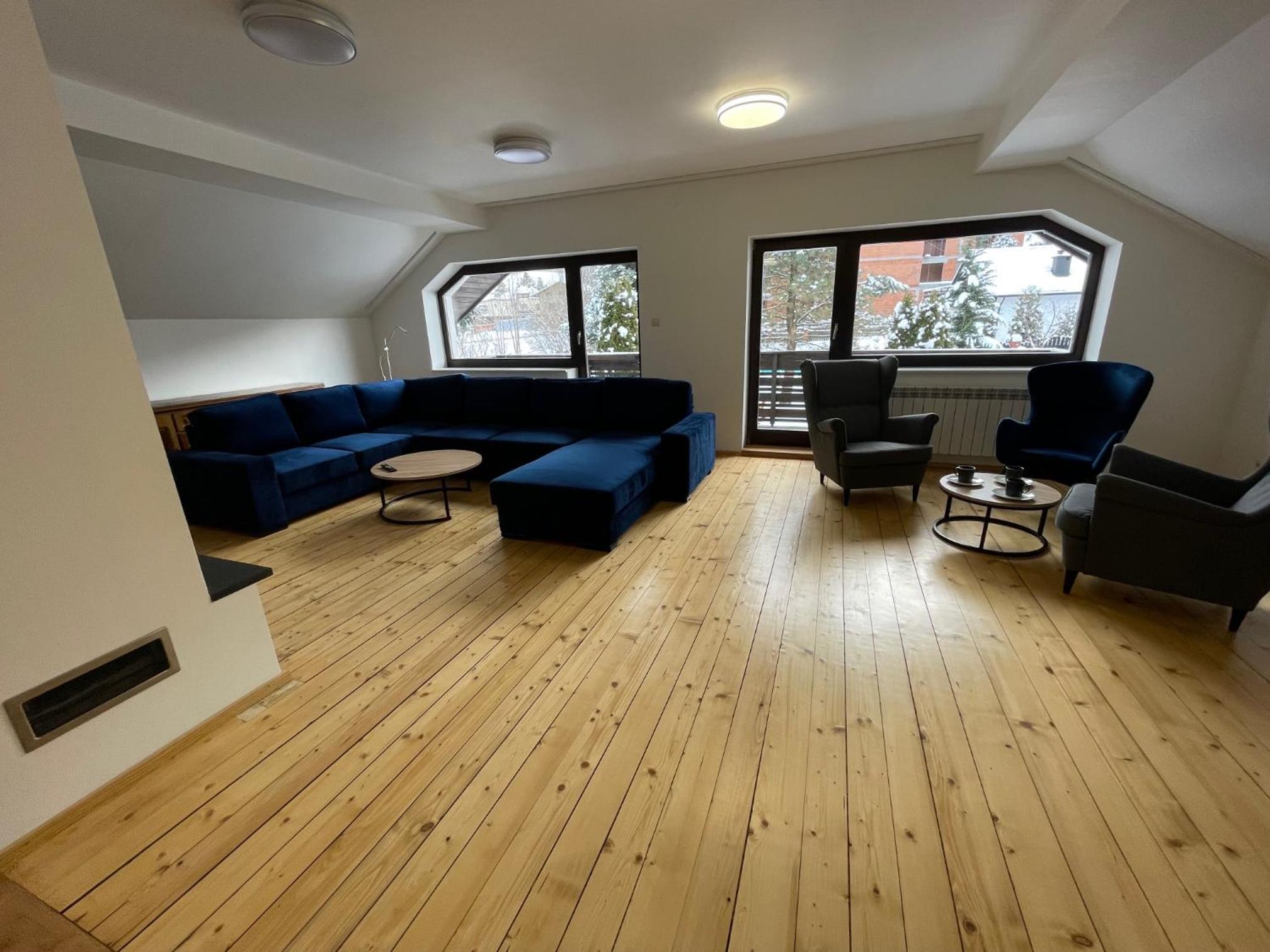 Two-Bedroom Apartment - Photo 11