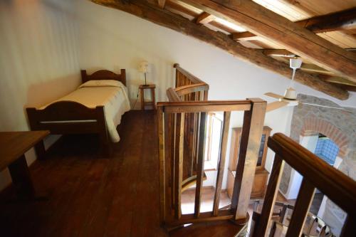 One-Bedroom Apartment - Separate Building photo 2