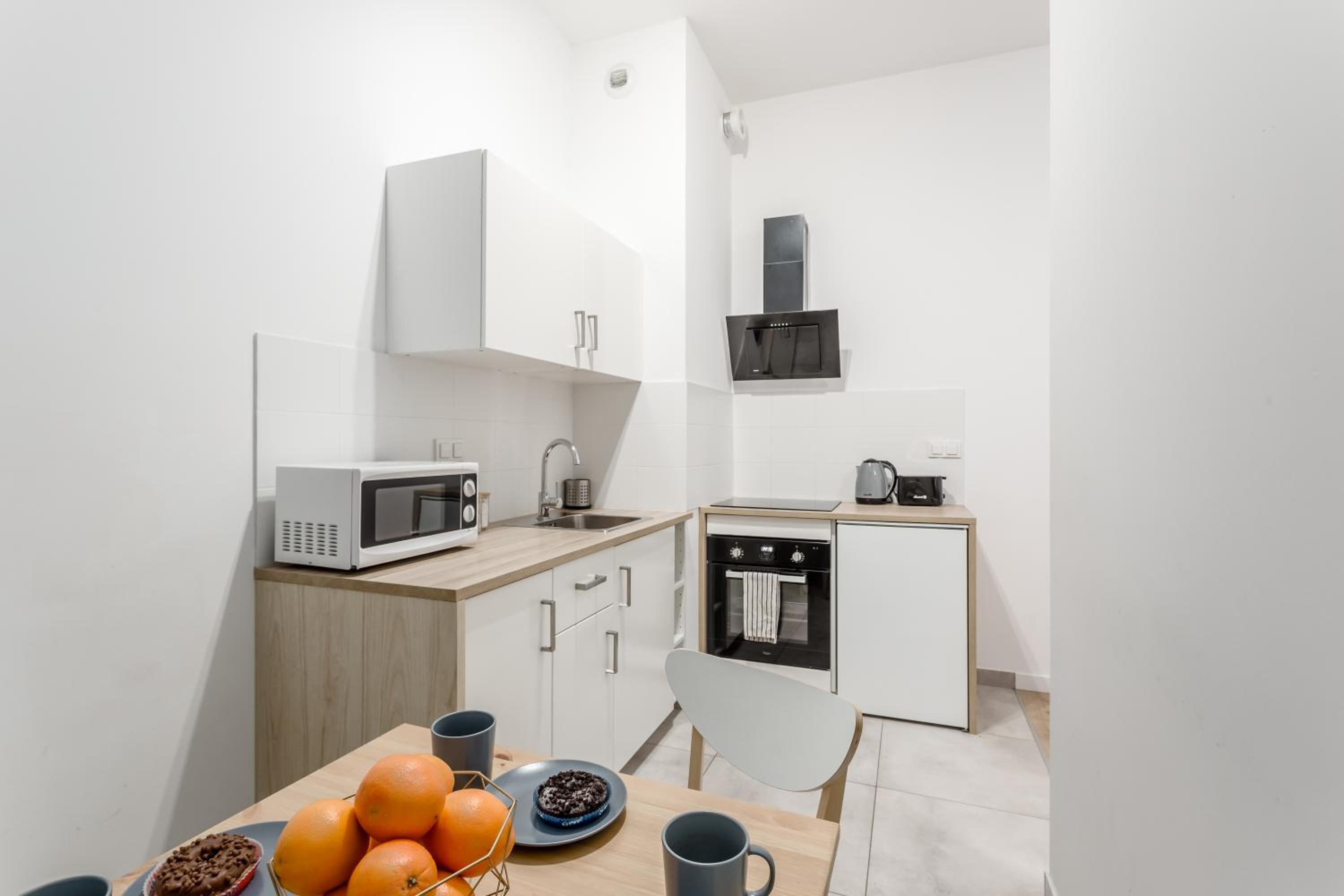 Apartment - Ground Floor - Photo 1
