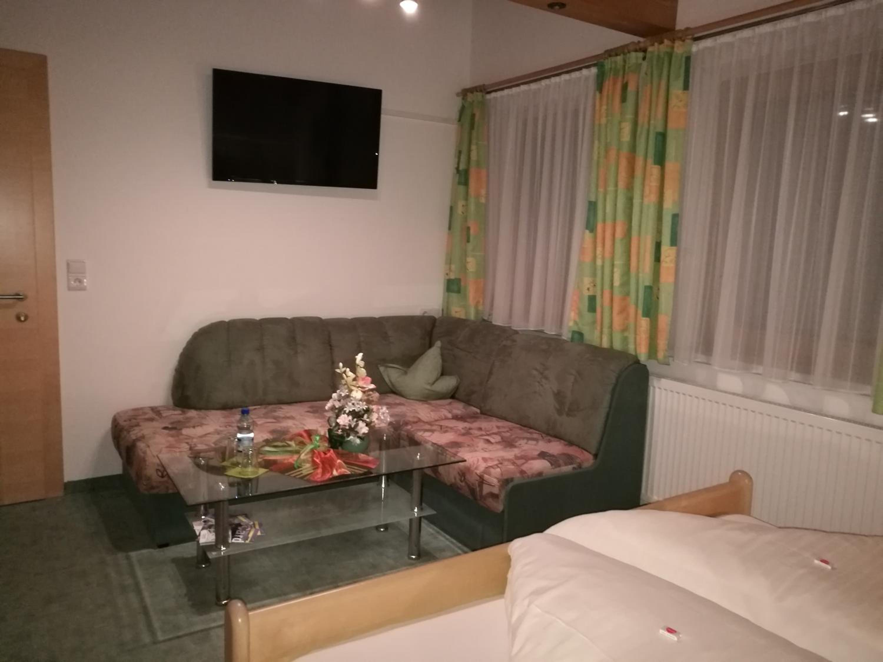 Double Room Mint