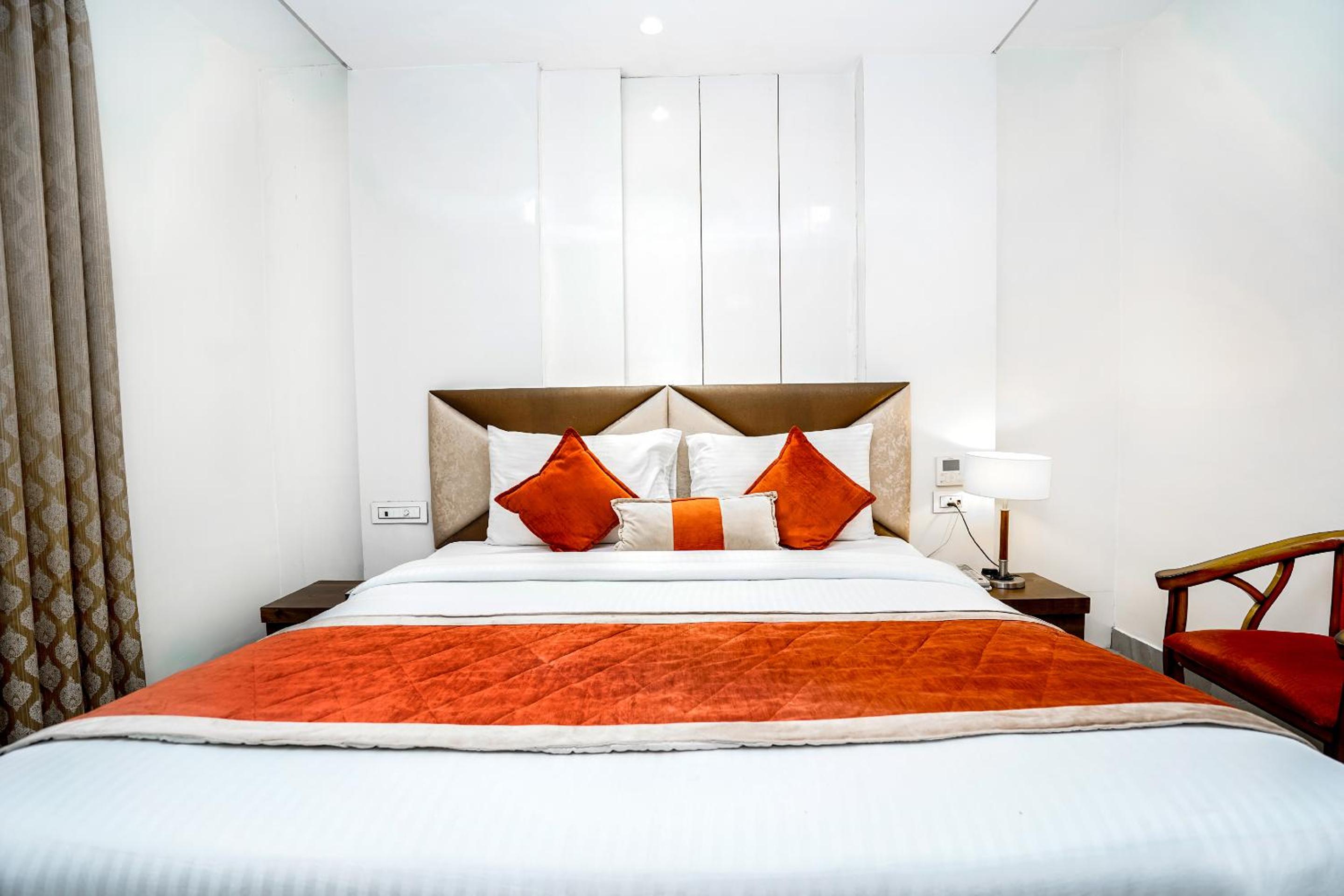 Deluxe Room - Photo 1
