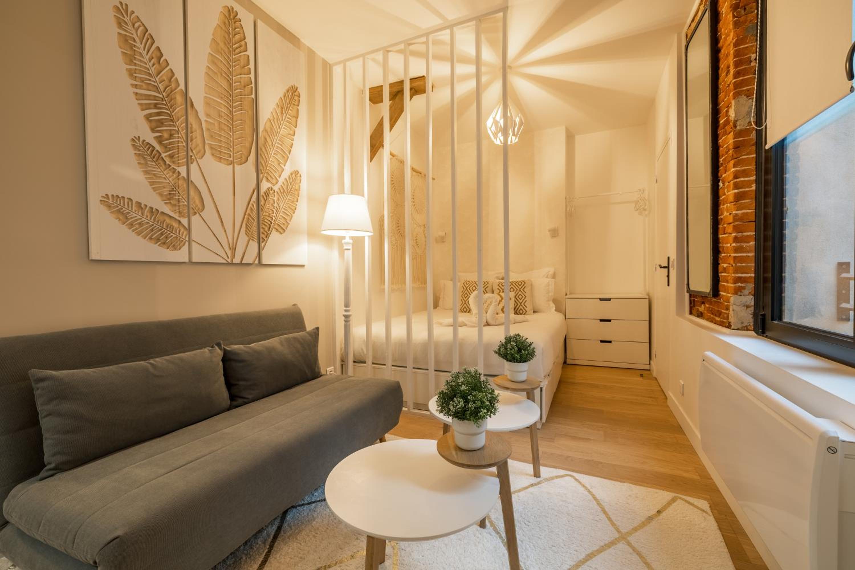 One-Bedroom Apartment