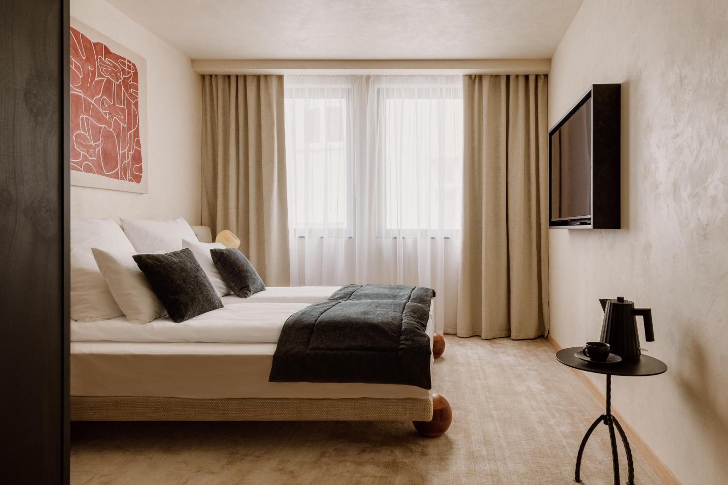 Deluxe Double or Twin Room - Photo 1