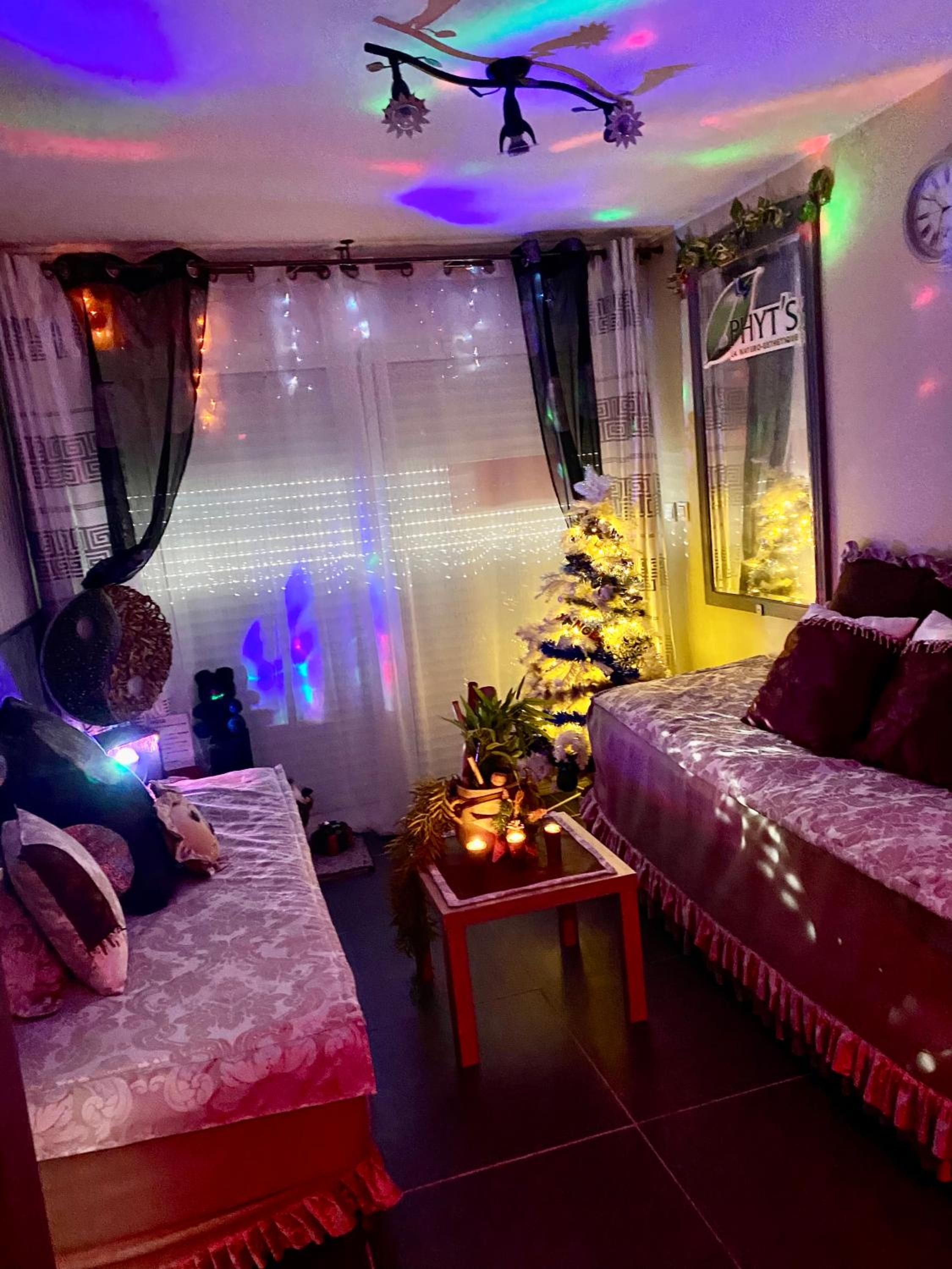 Suite with Spa Access photo 3