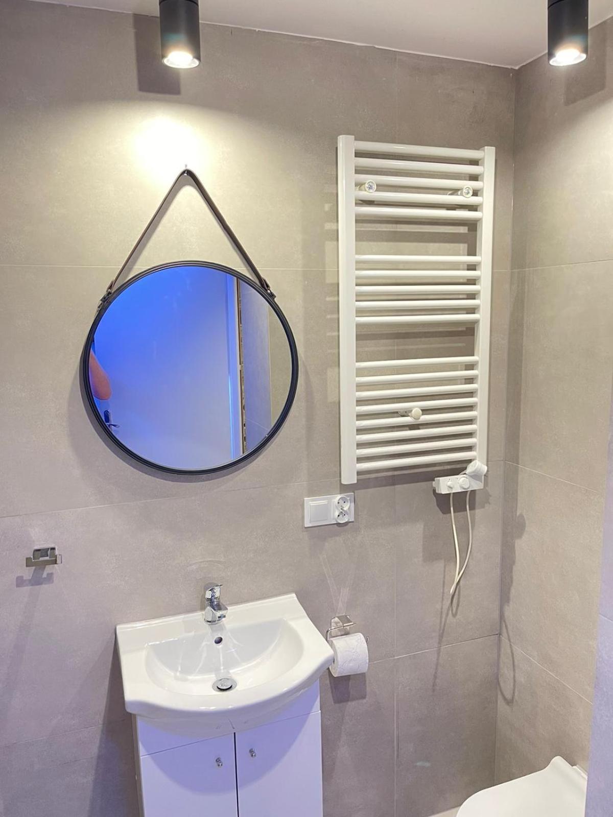 Deluxe Suite with Spa Bath - Photo 6
