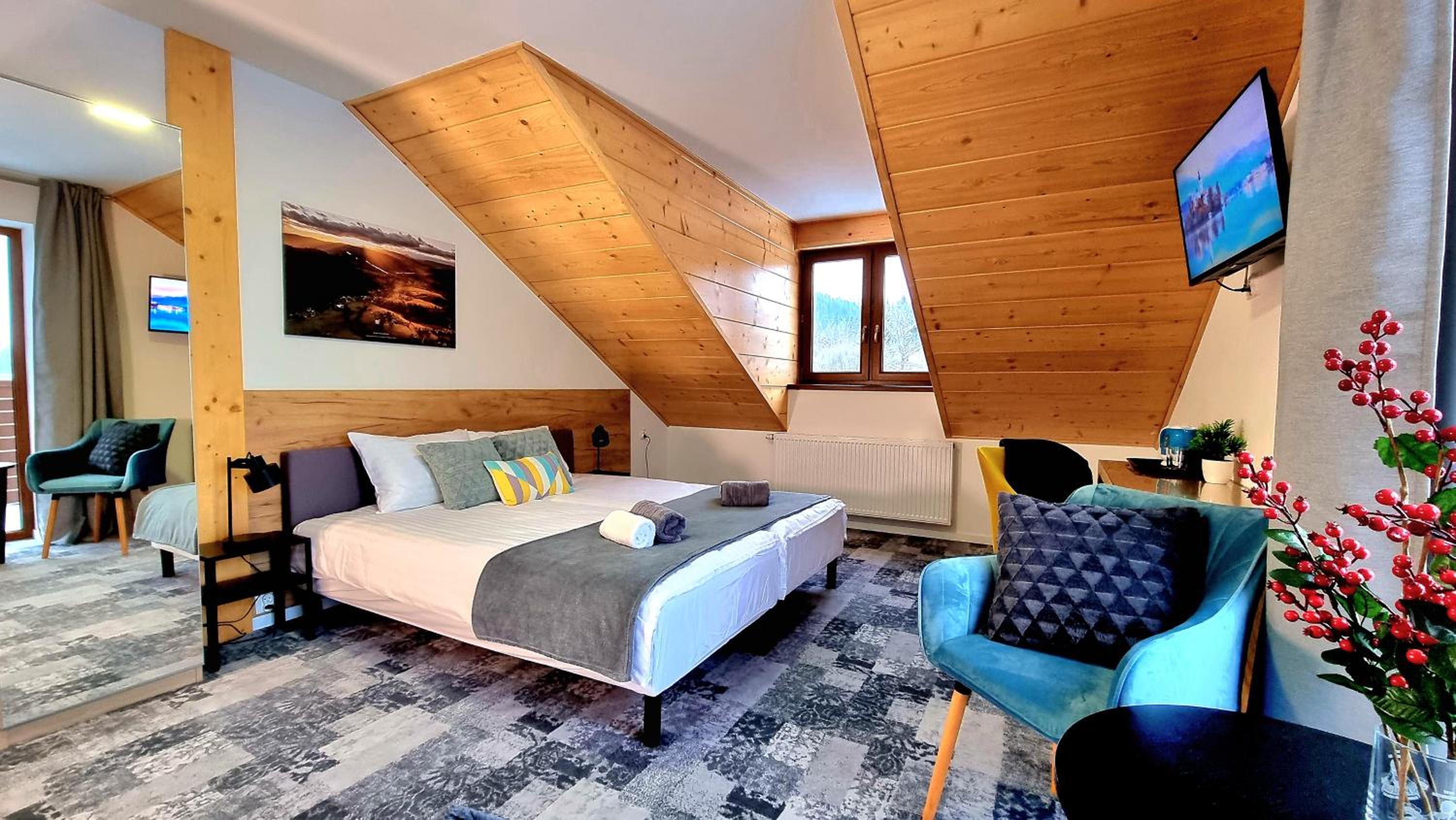 Deluxe Double or Twin Room with Balcony photo 3