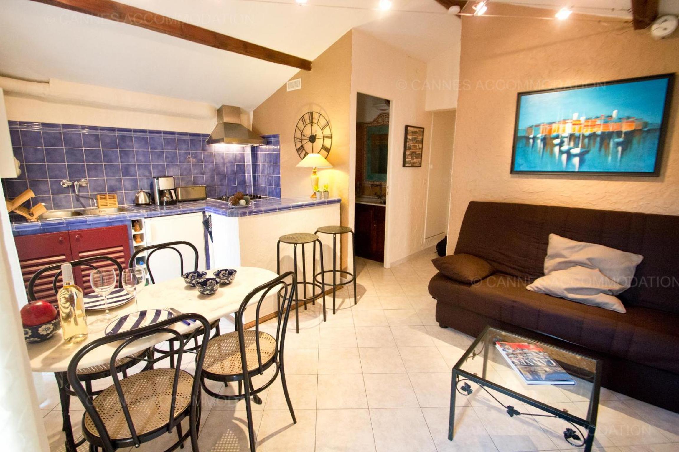 One-Bedroom Apartment