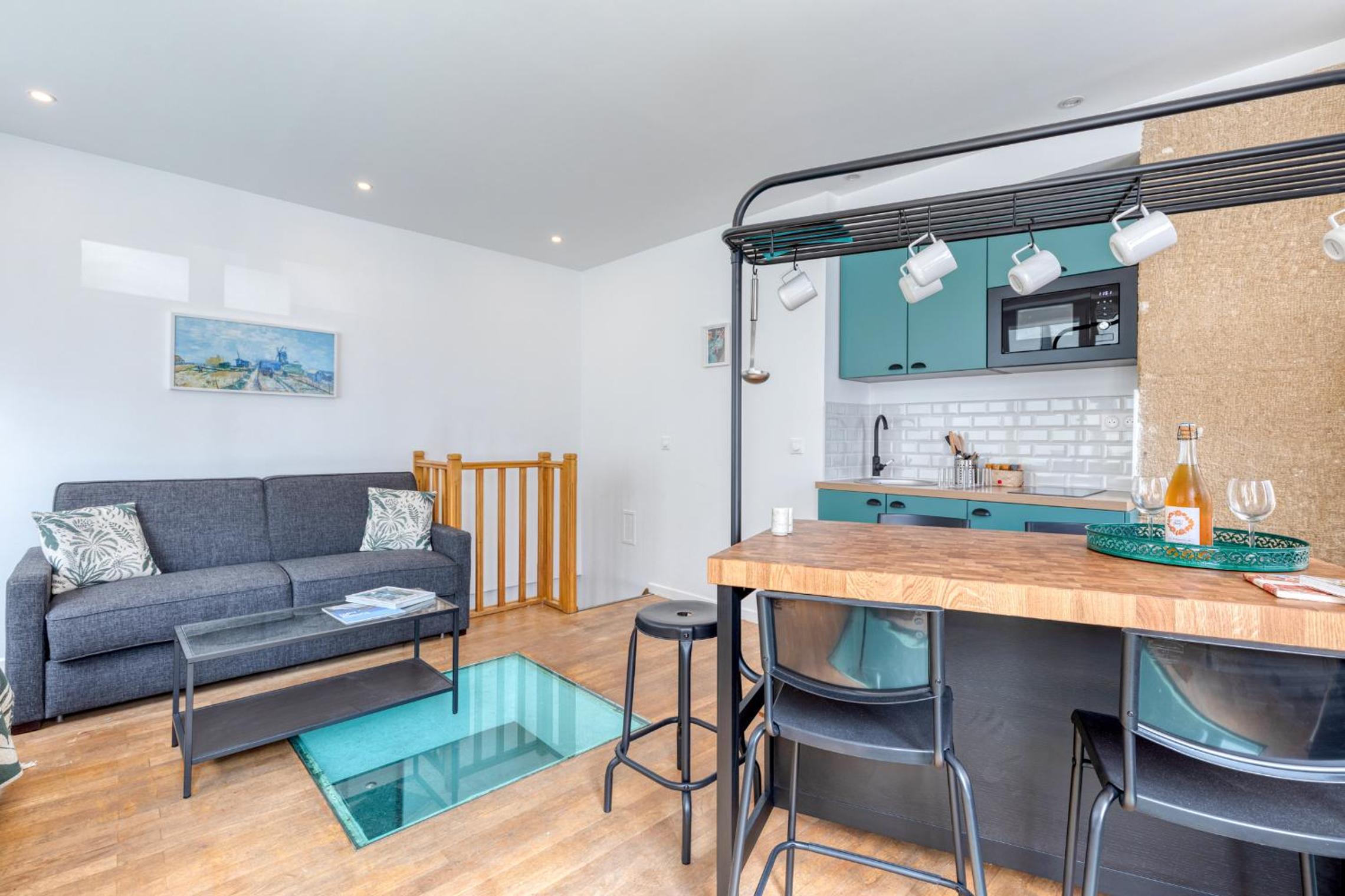 Apartment - Split Level photo 2
