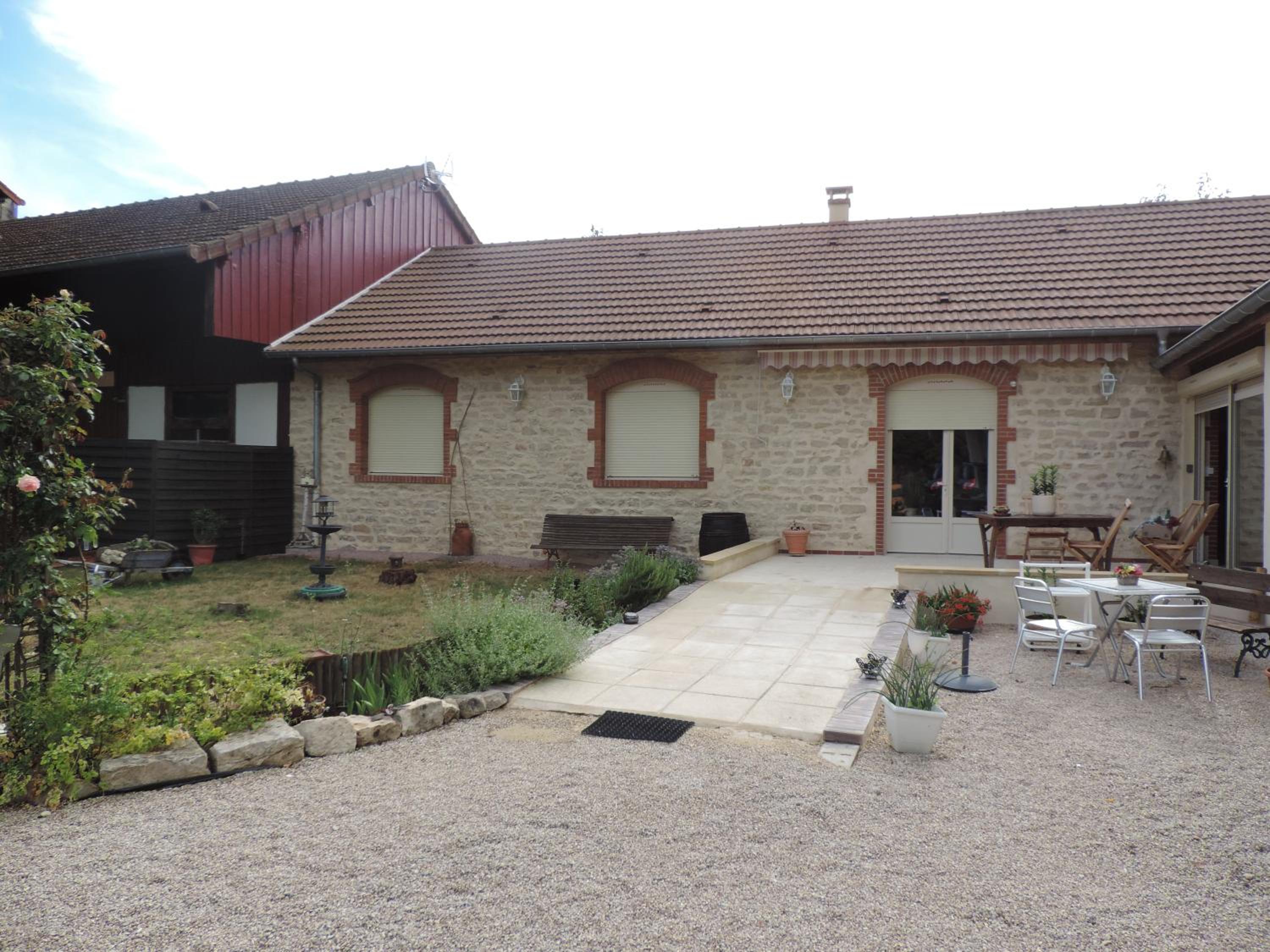 Two-Bedroom House photo 1