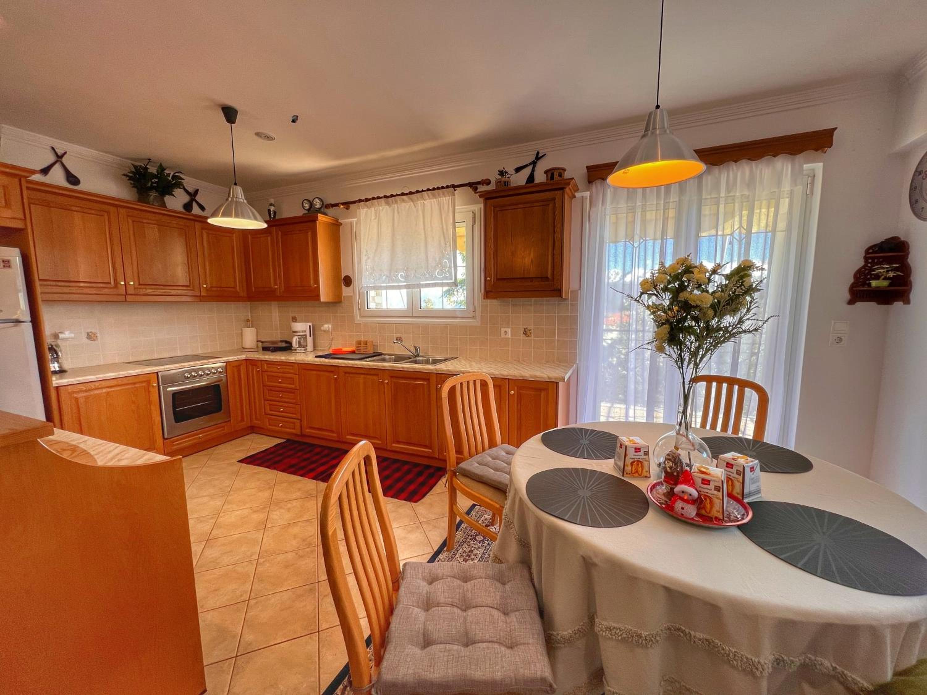 Three-Bedroom Apartment - Photo 11
