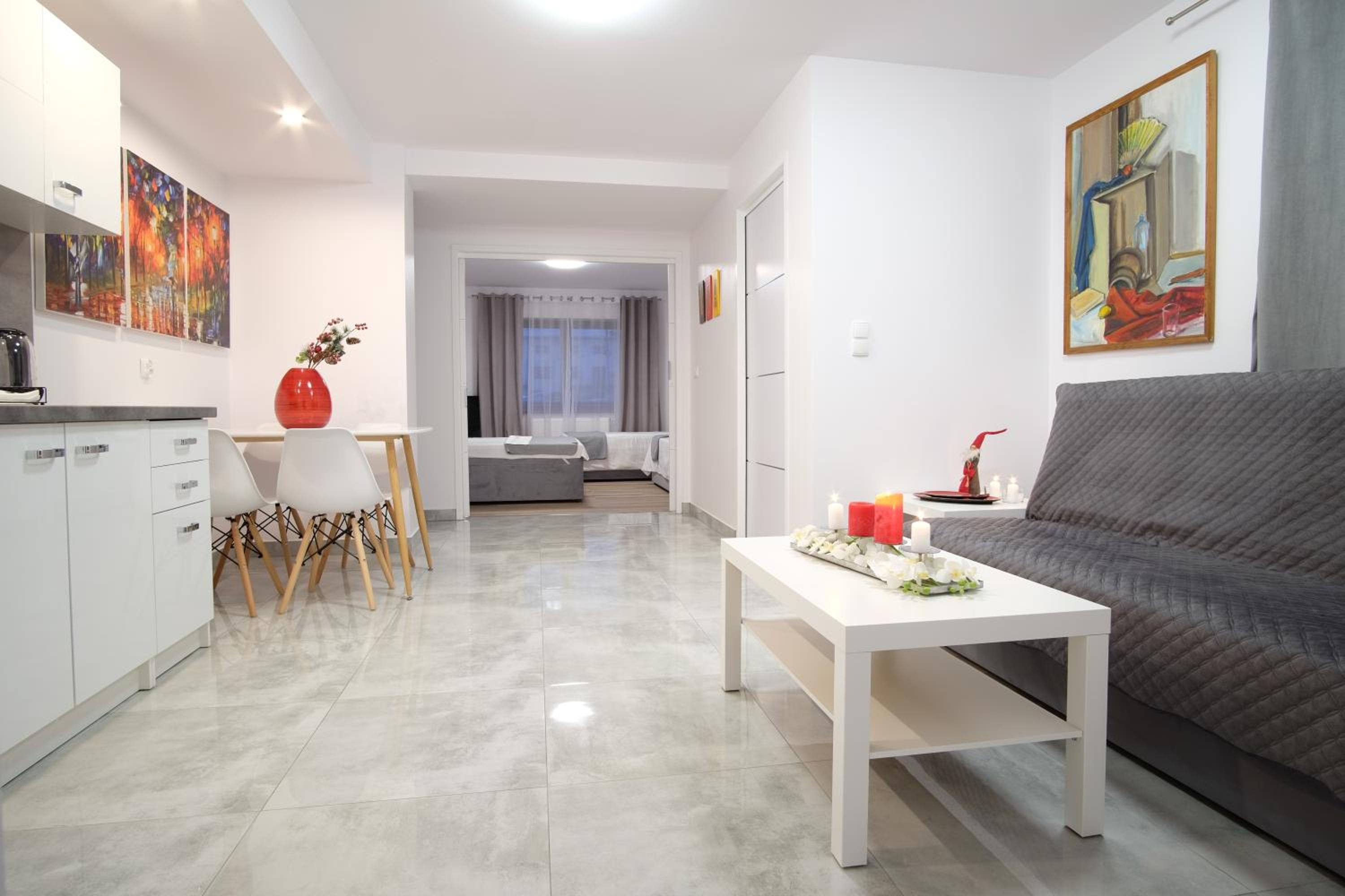 Apartment - Ground Floor - Photo 1