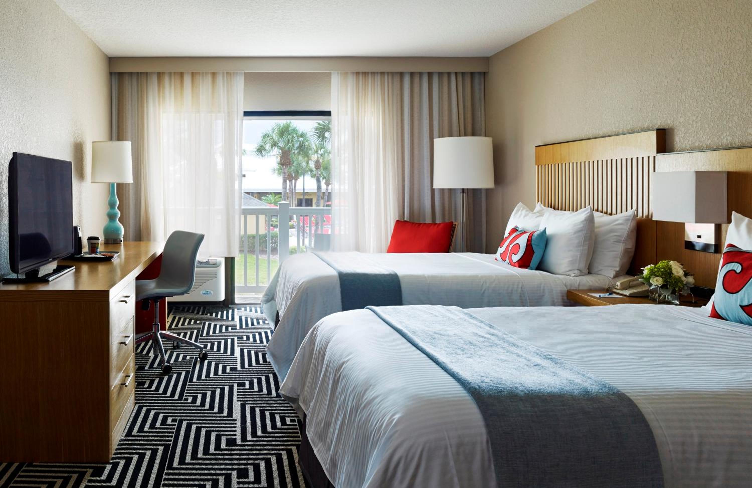 Standard Room with Two Double Beds and View