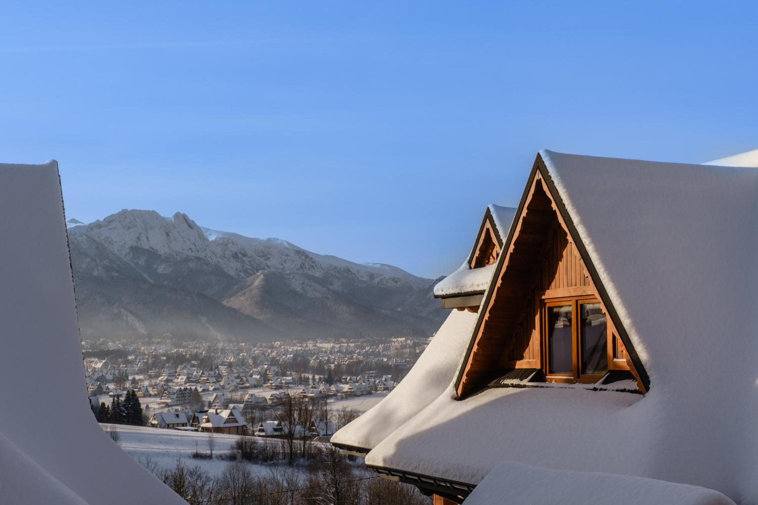 Three-Bedroom Chalet - Photo 18