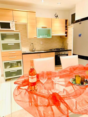 Two-Bedroom Apartment - Photo 4