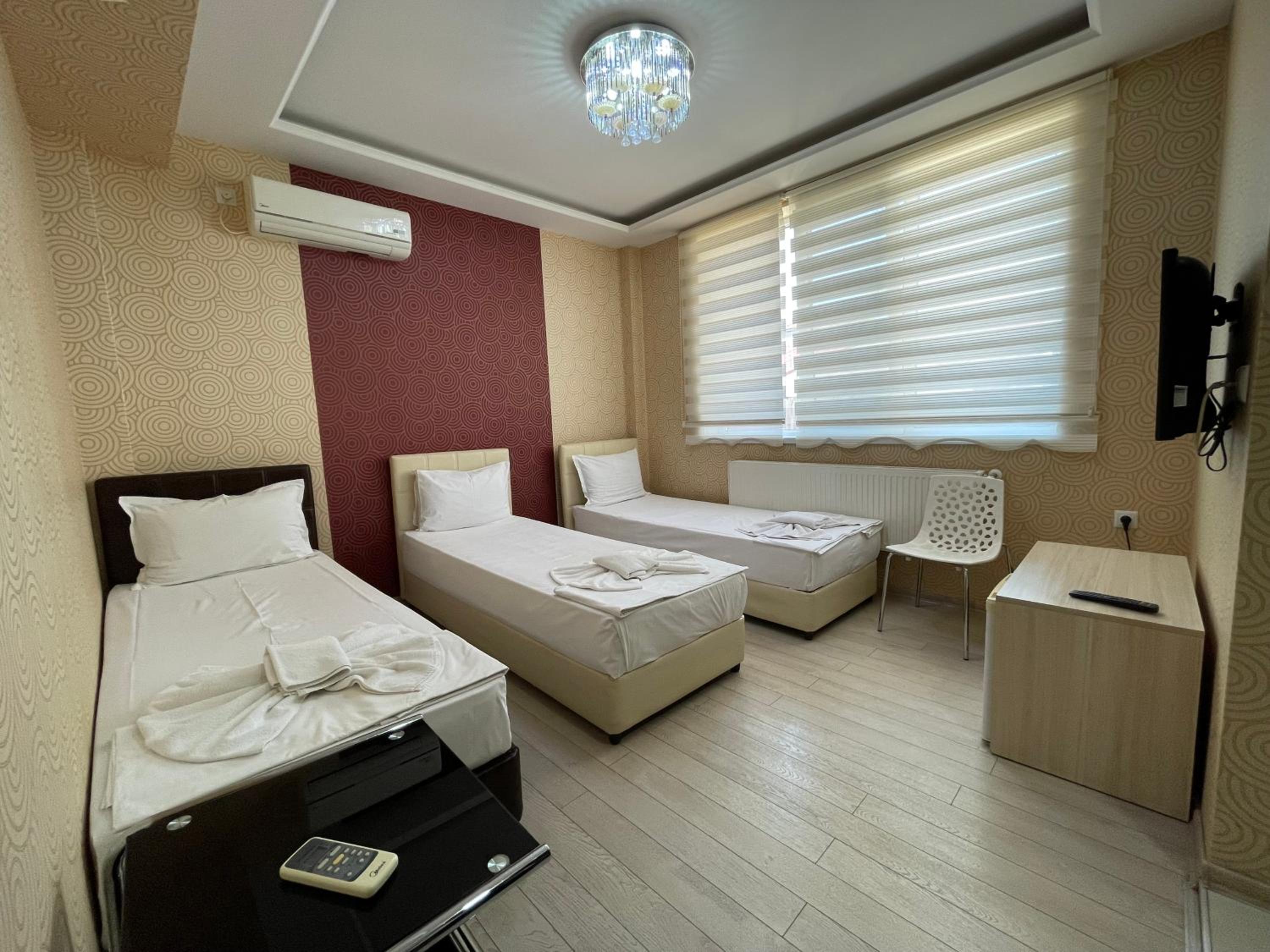 Basic Triple Room