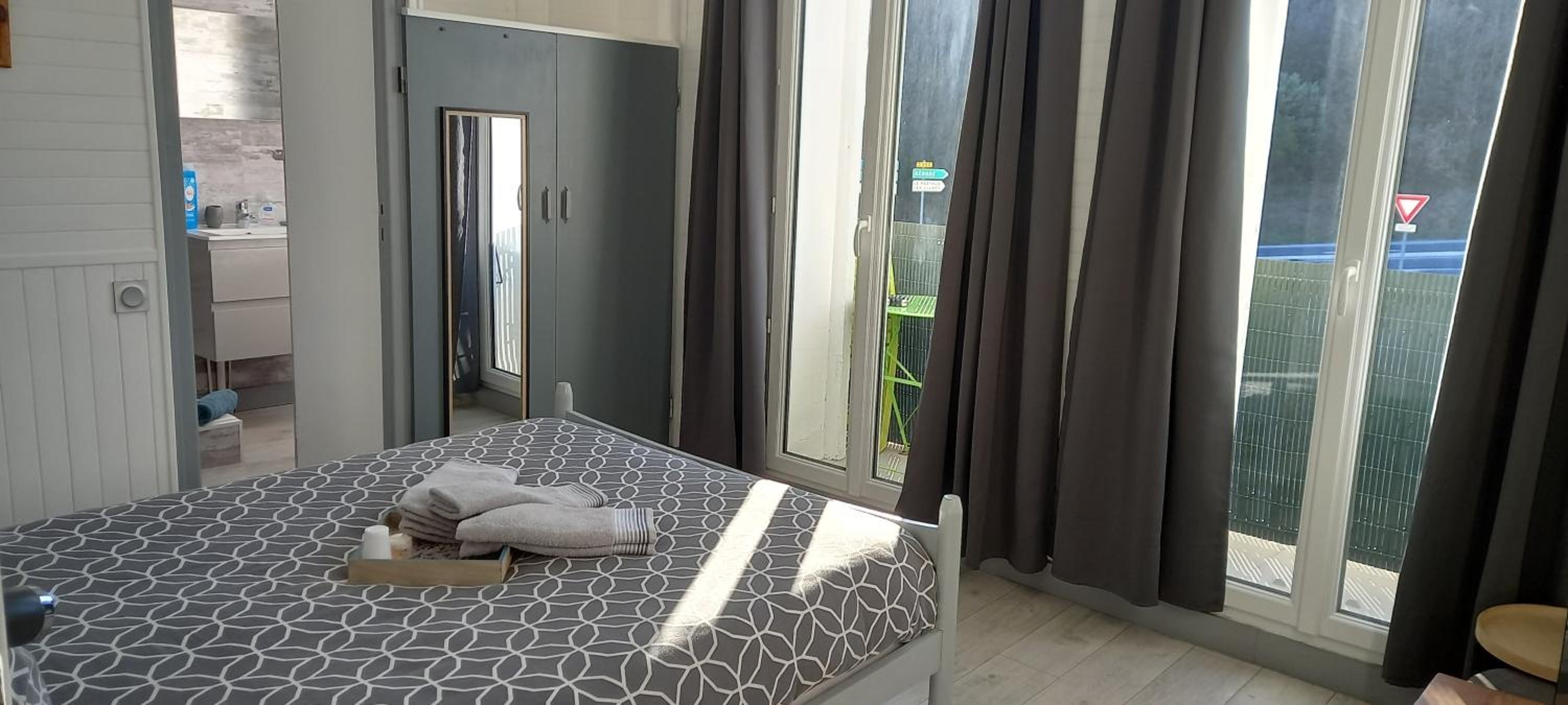 Double Room with Private Bathroom photo 1