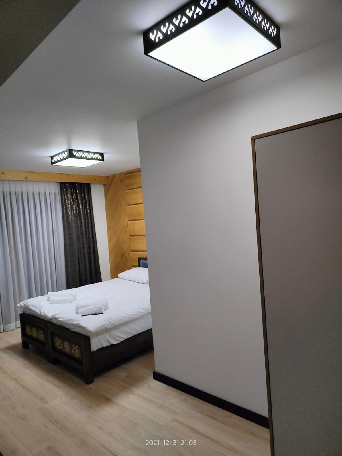 Quadruple Room with Mountain View photo 2