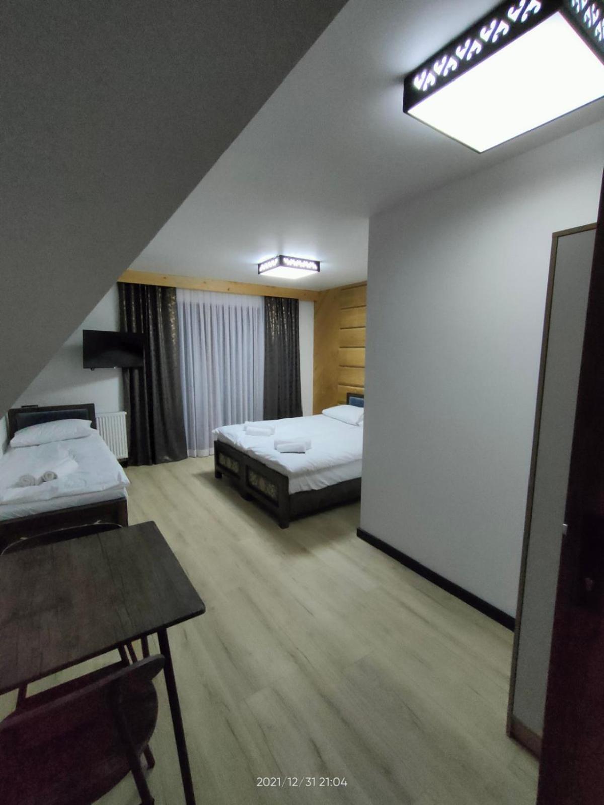 Quadruple Room with Mountain View photo 1