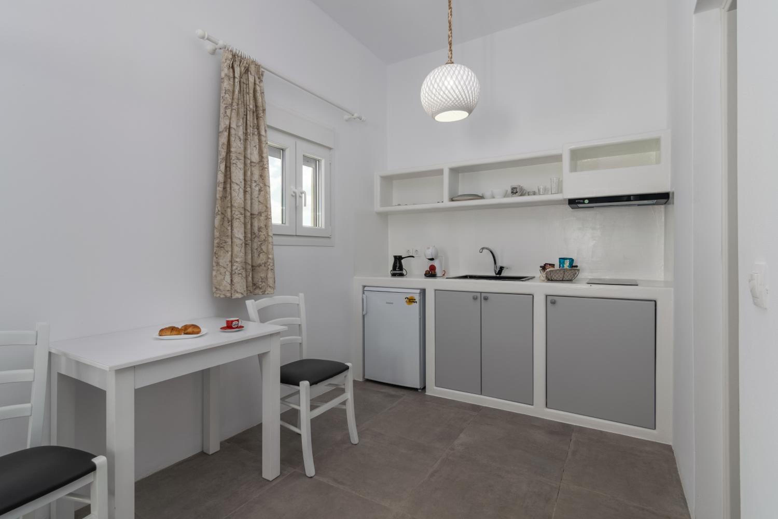 King Suite with Sea View photo 3