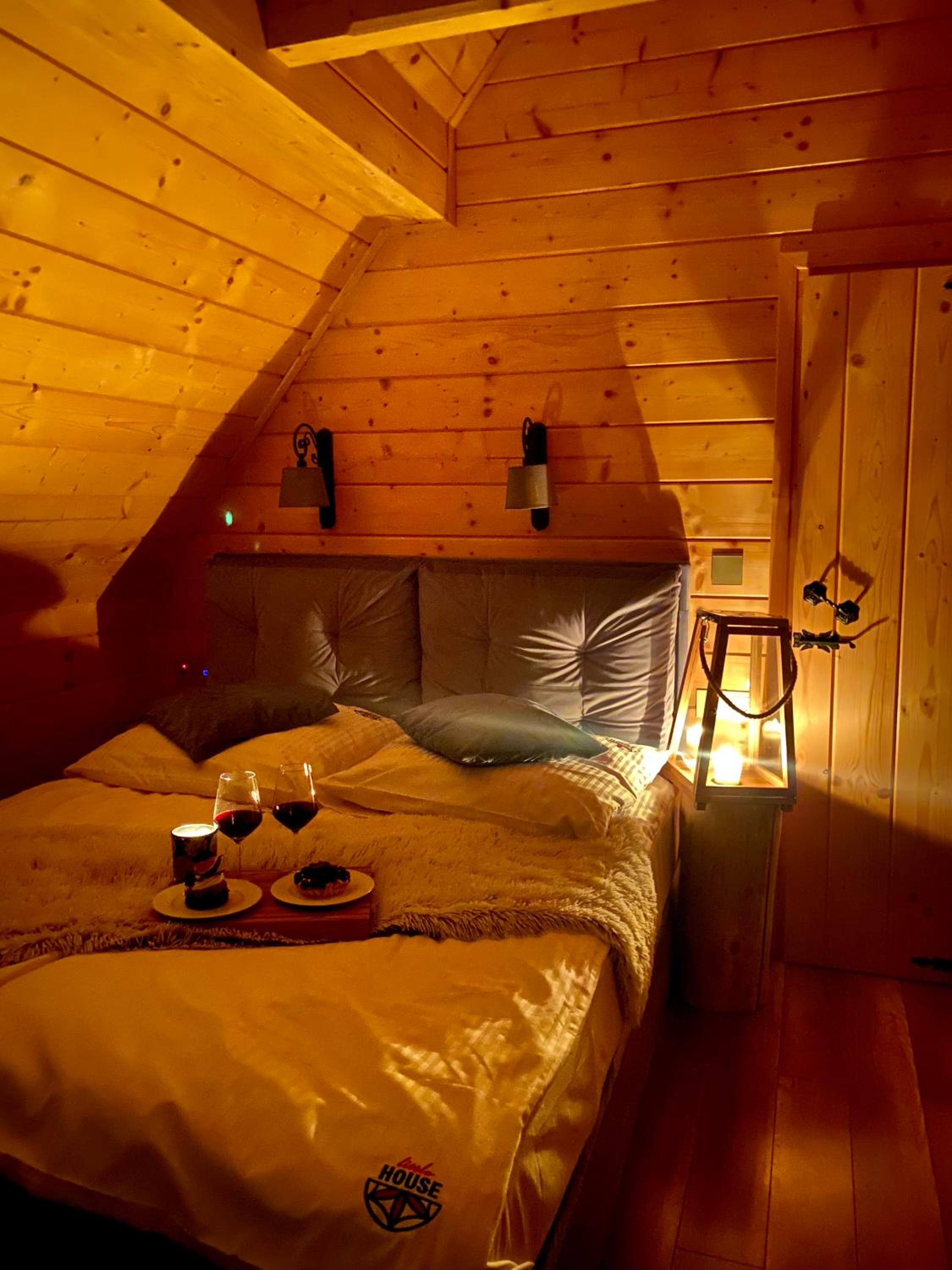 Two-Bedroom House - Photo 11